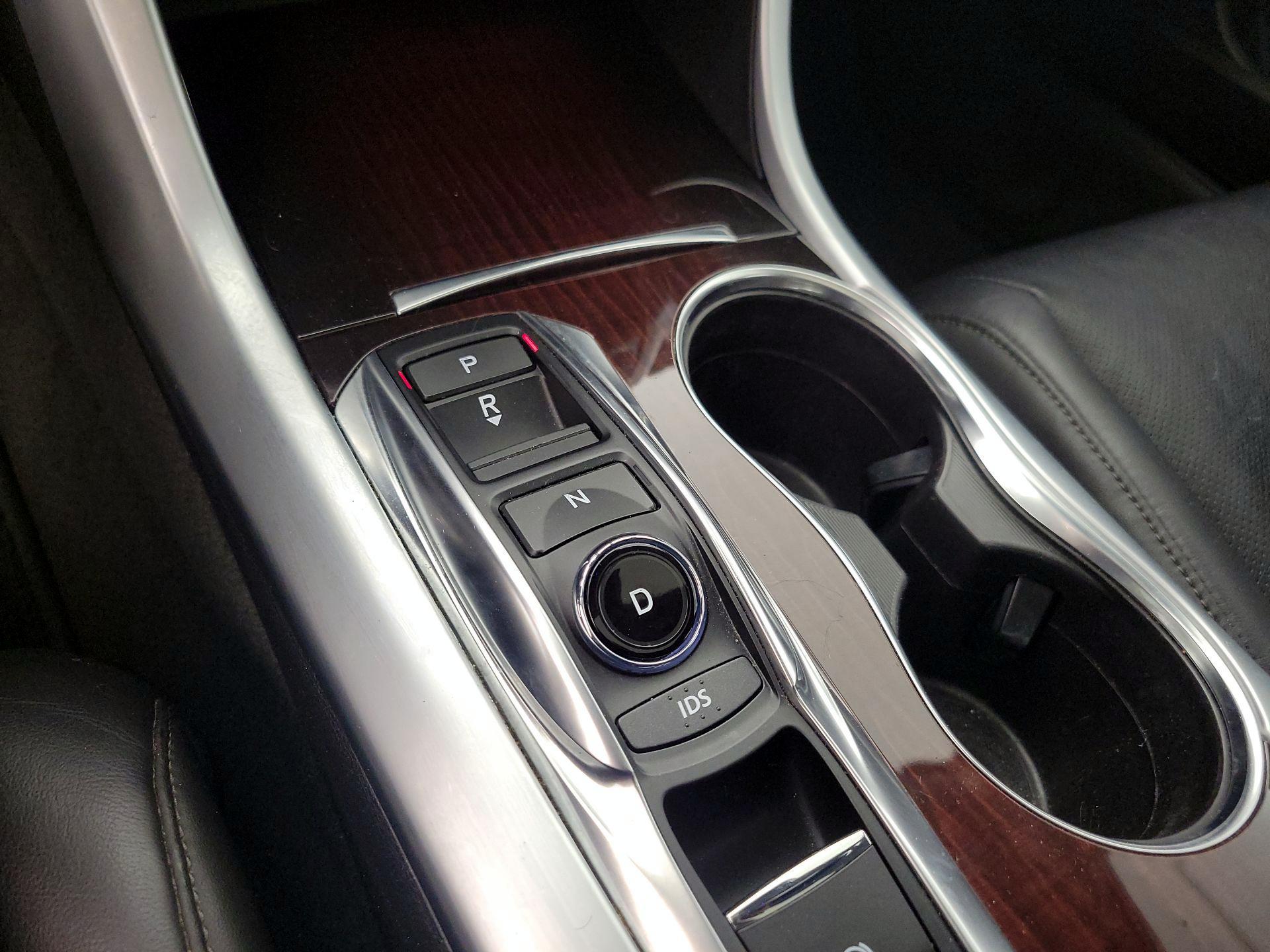 Thumbnail: 2015 Acura TLX - 18
