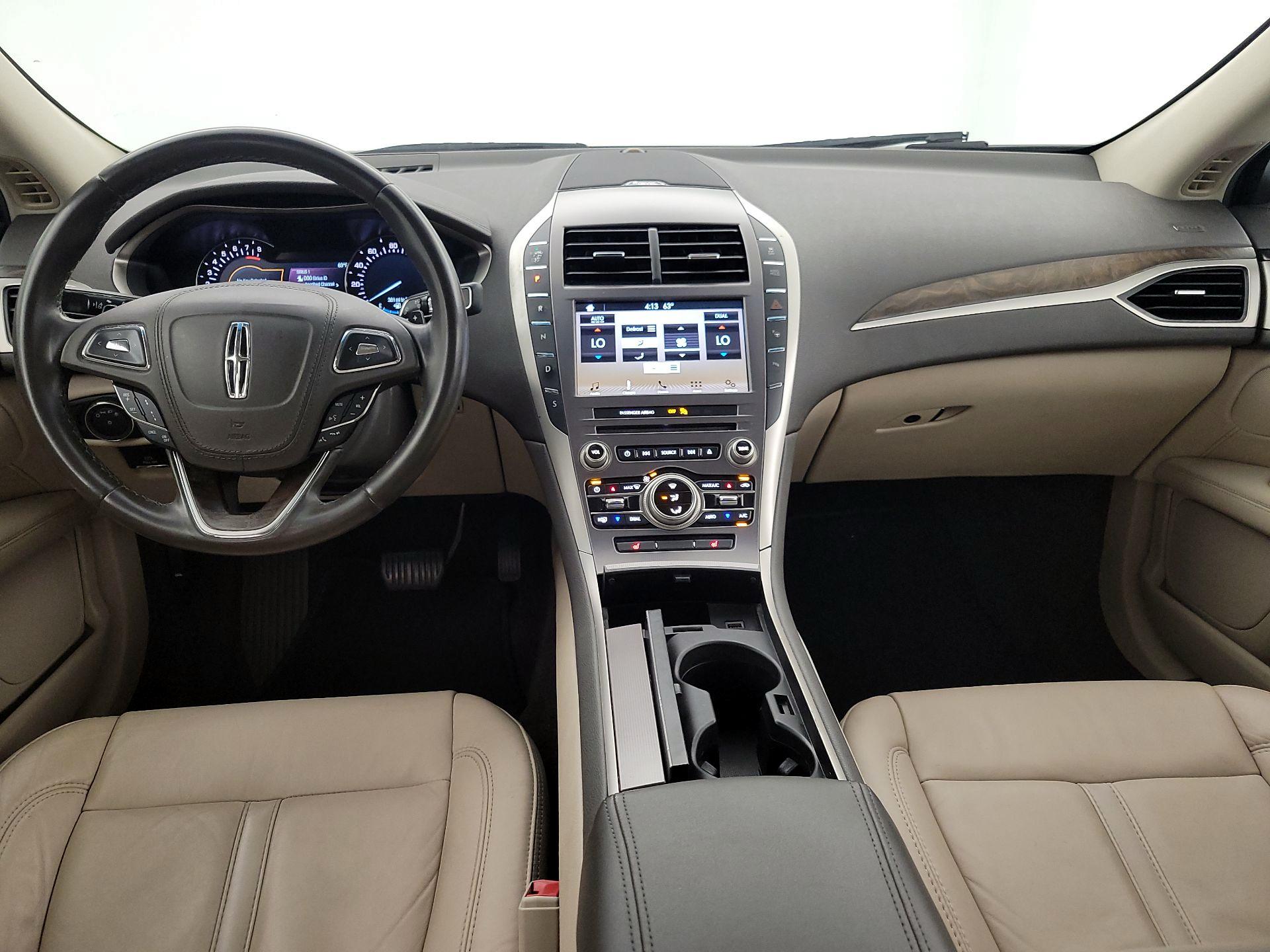 Thumbnail: 2017 Lincoln MKZ - 9