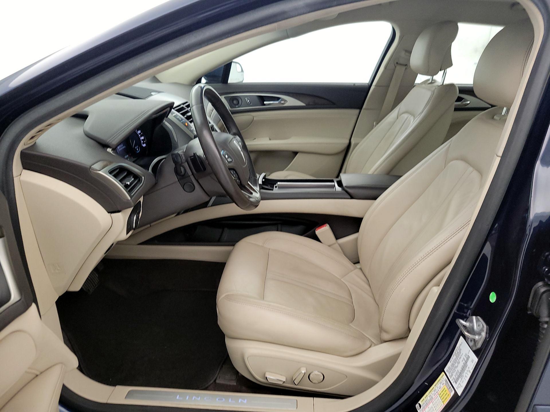 Thumbnail: 2017 Lincoln MKZ - 11