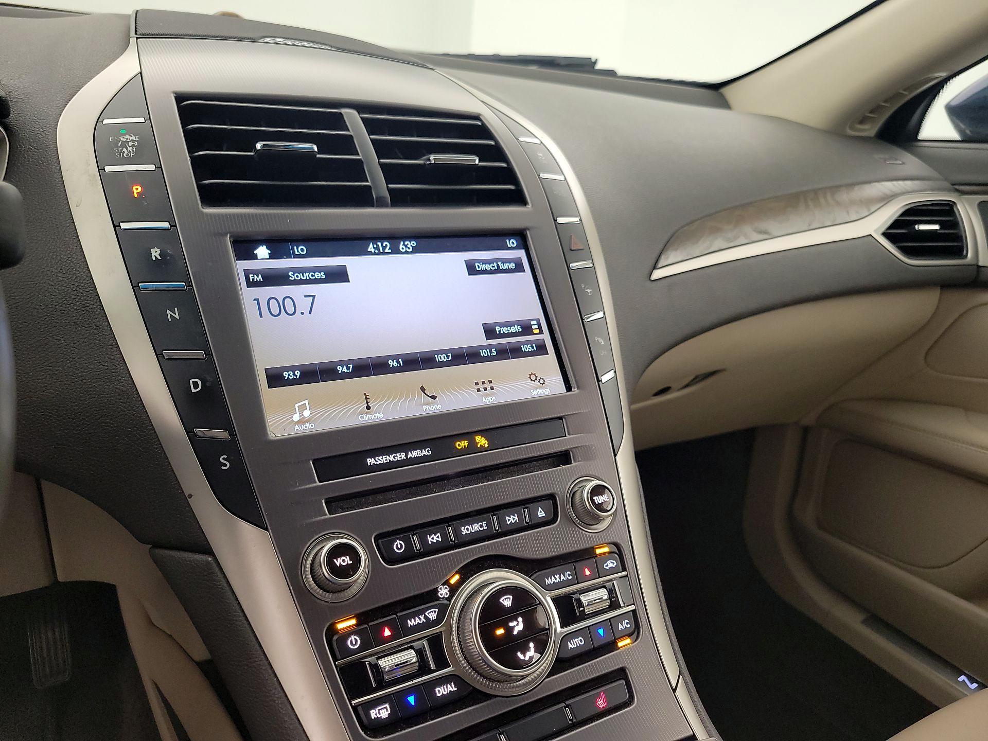 Thumbnail: 2017 Lincoln MKZ - 15