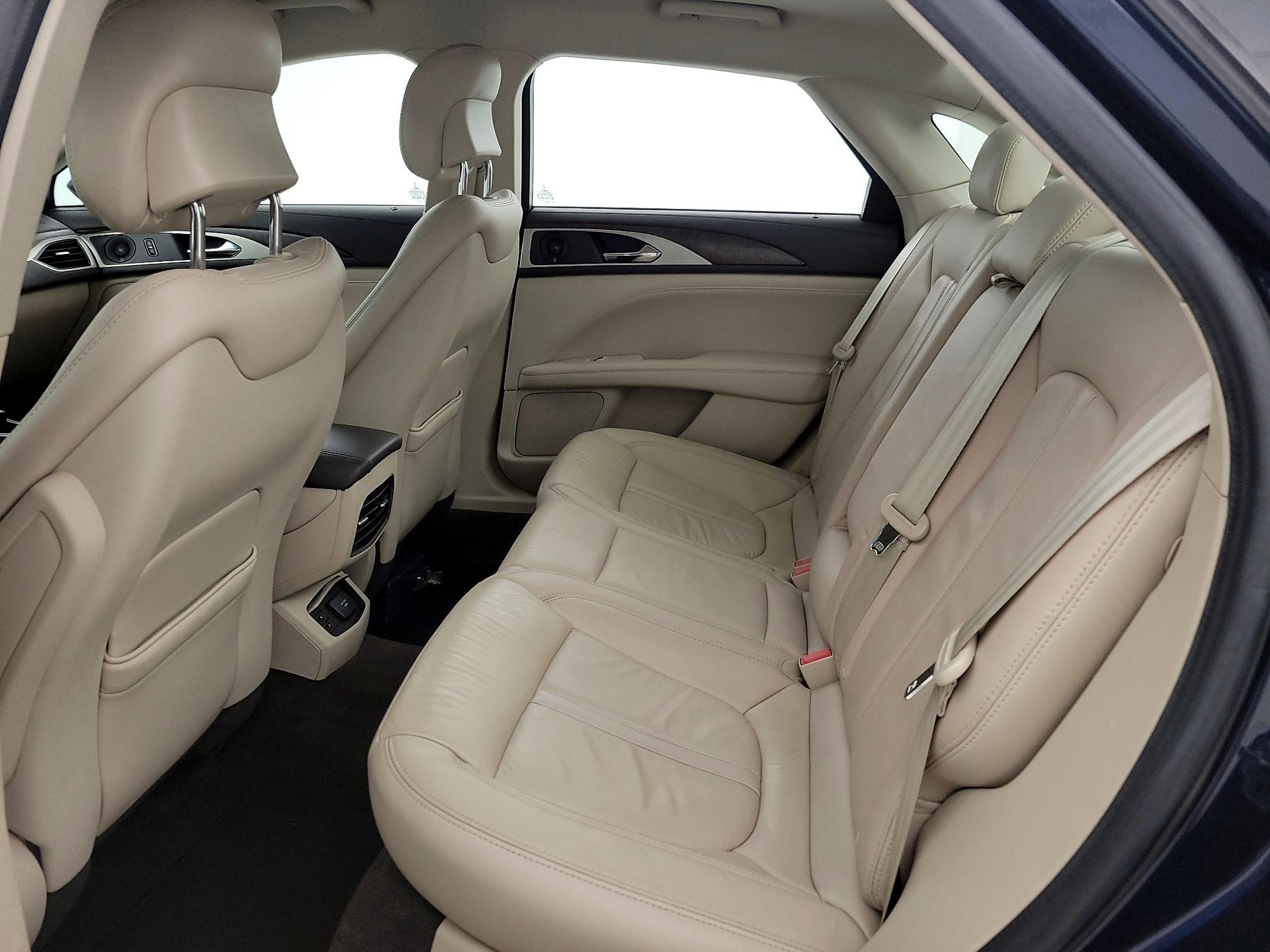 Thumbnail: 2017 Lincoln MKZ - 19
