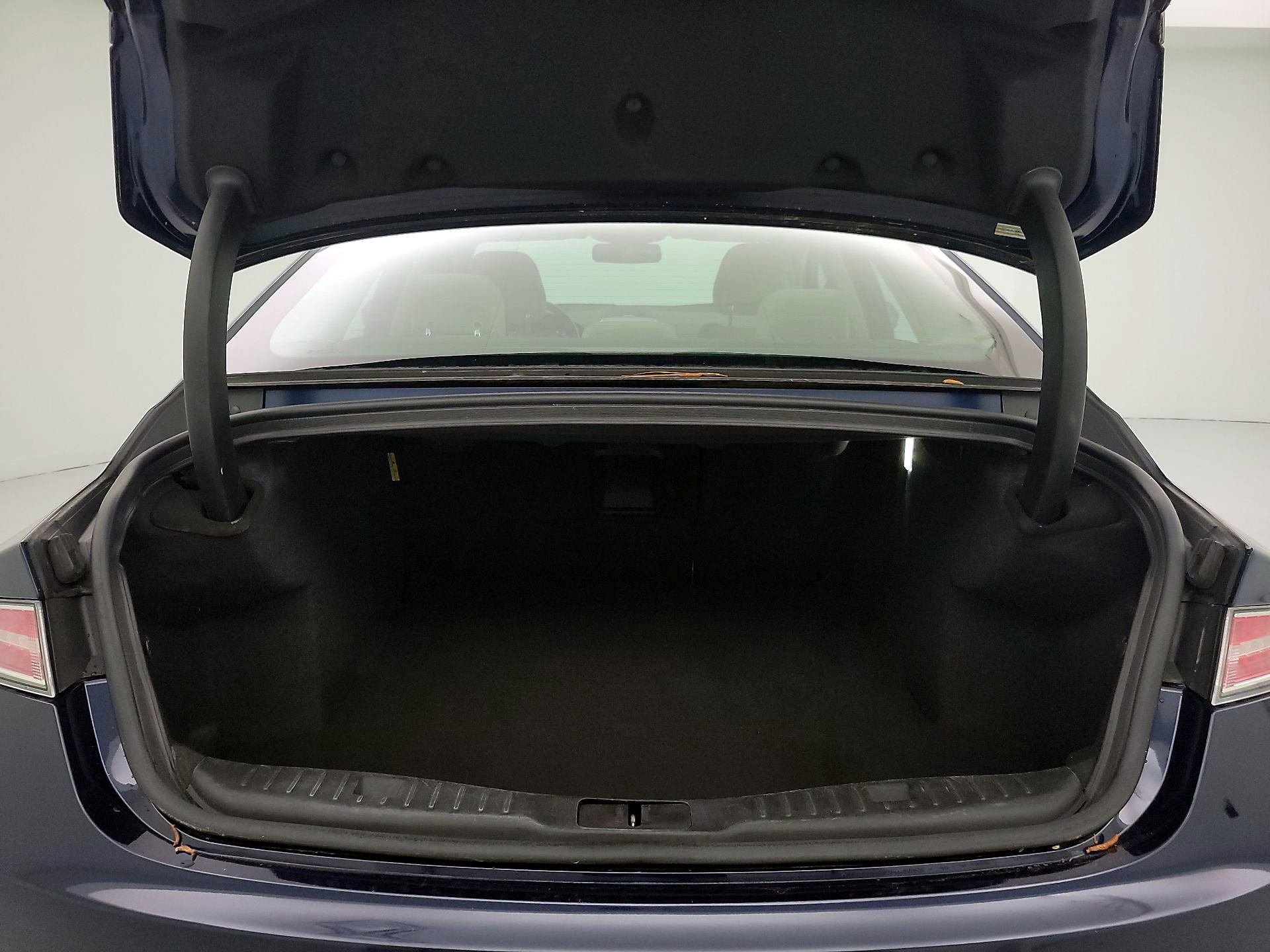 Thumbnail: 2017 Lincoln MKZ - 20