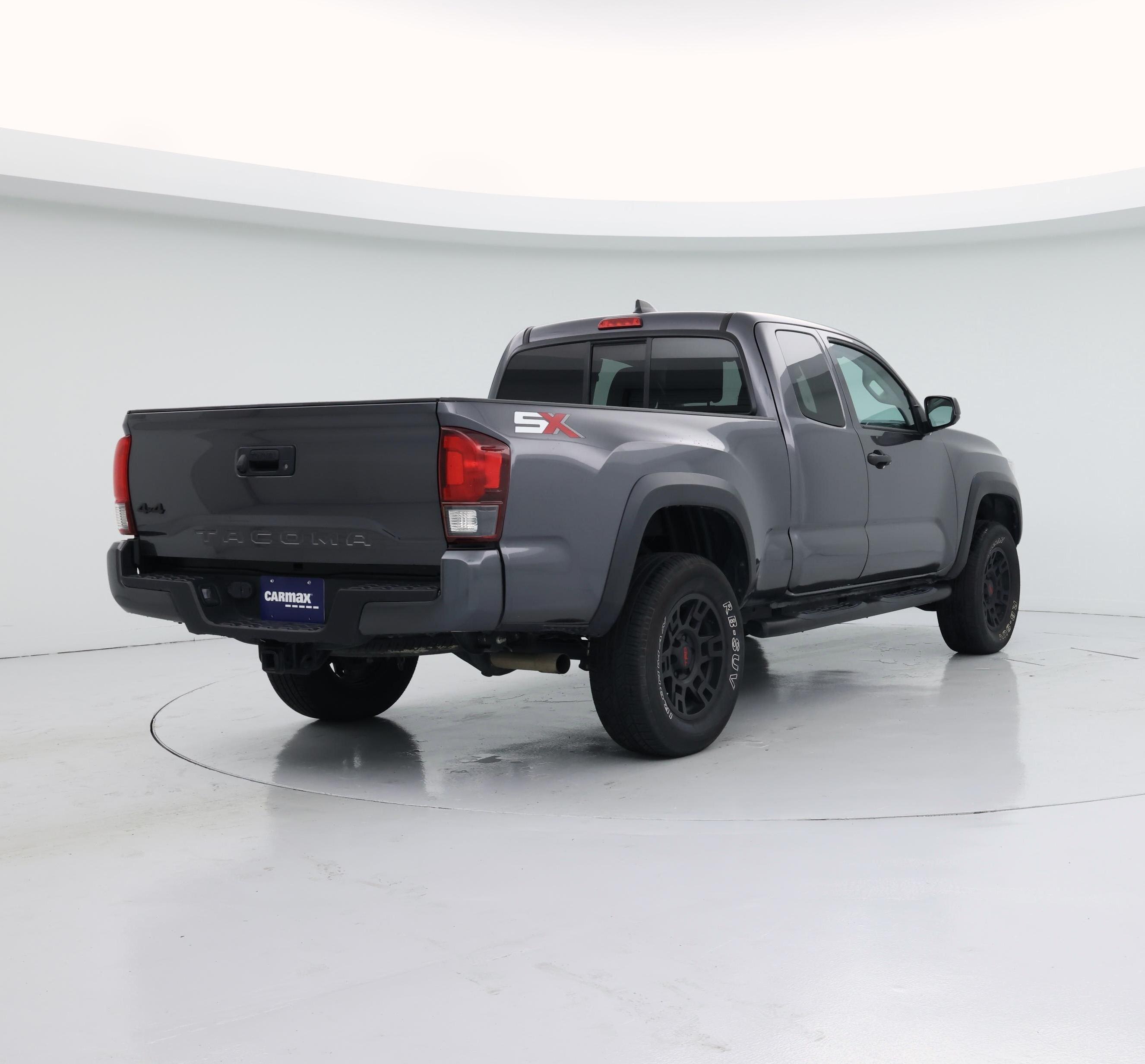 Thumbnail: 2022 Toyota Tacoma - 8