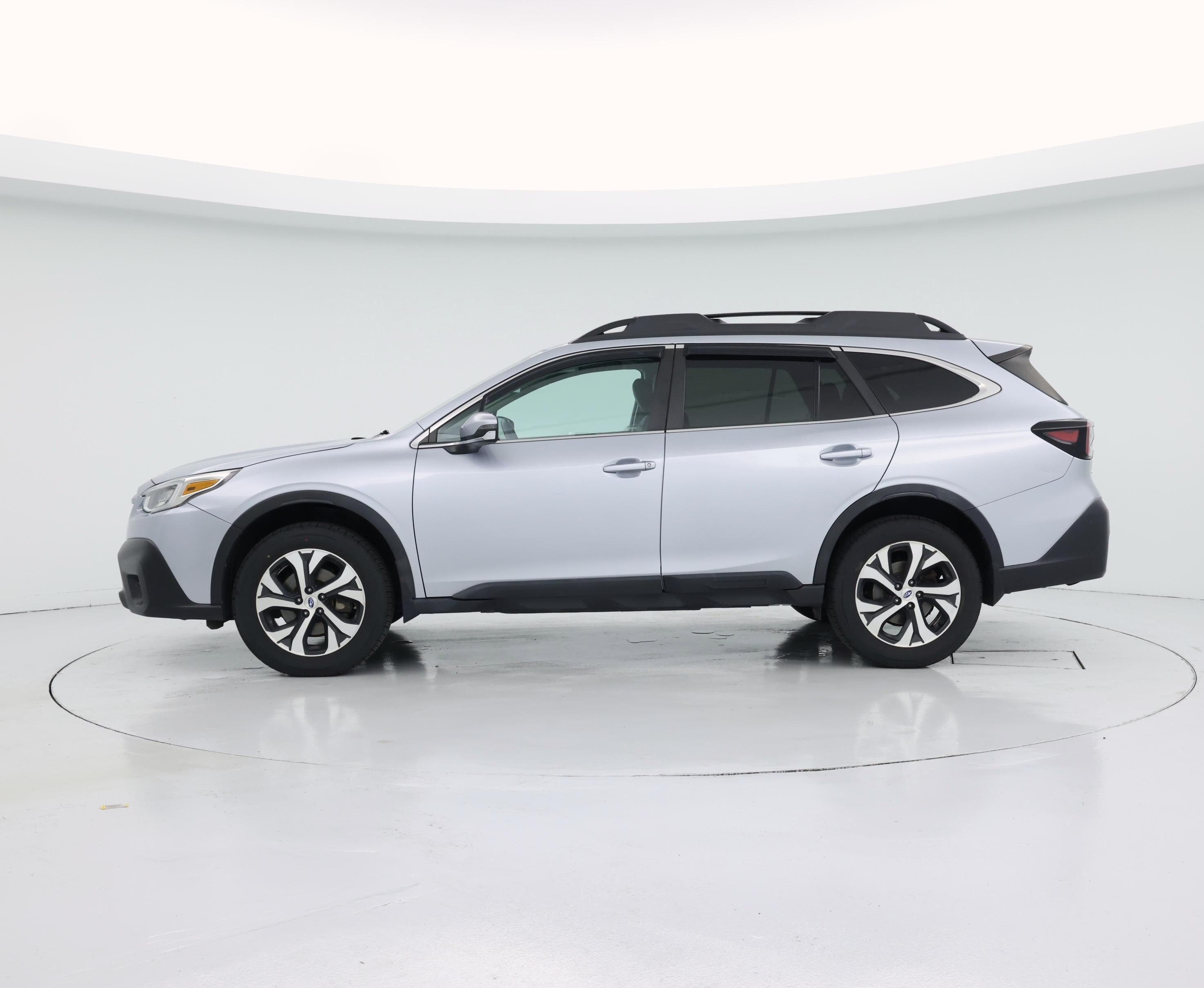 Thumbnail: 2020 Subaru Outback - 3