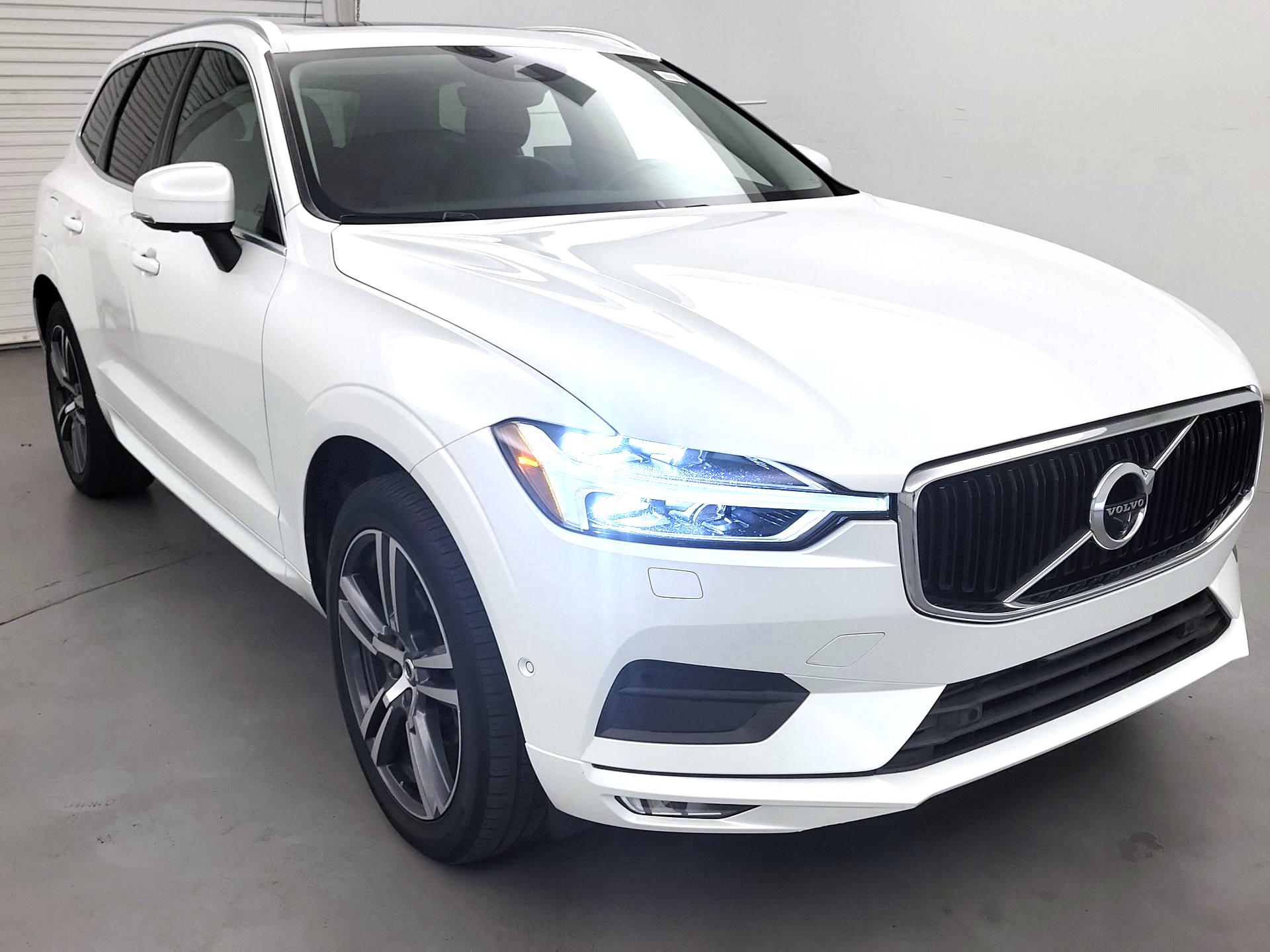 Thumbnail: 2019 Volvo XC60 - 1