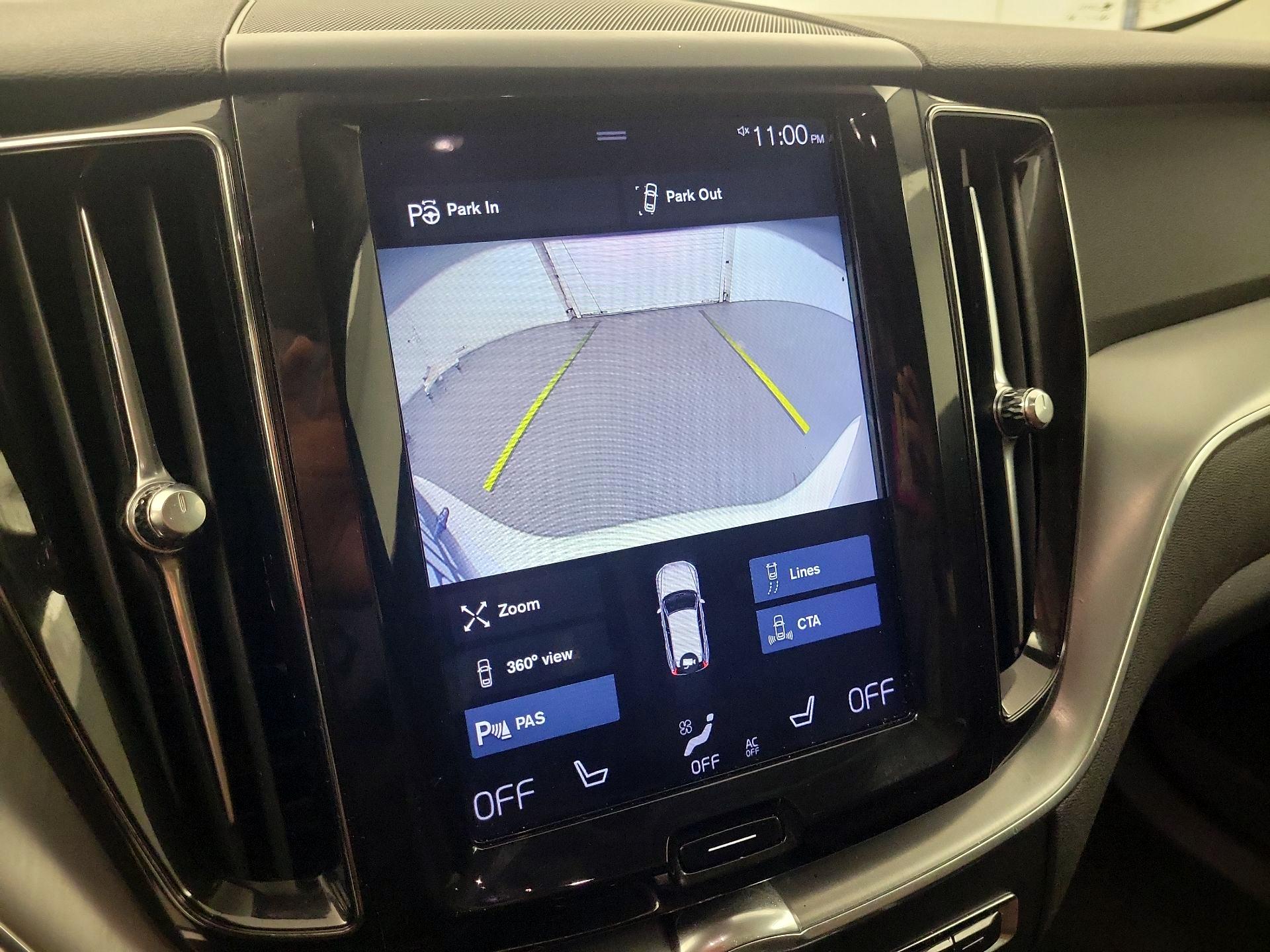 Thumbnail: 2019 Volvo XC60 - 12