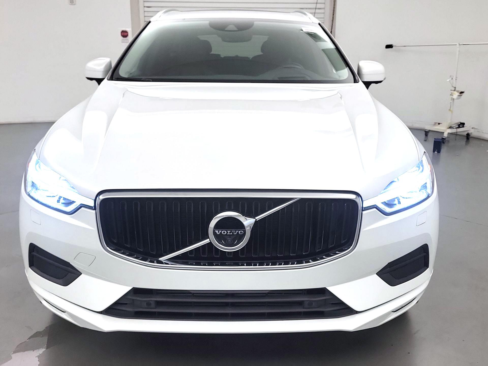 Thumbnail: 2019 Volvo XC60 - 2