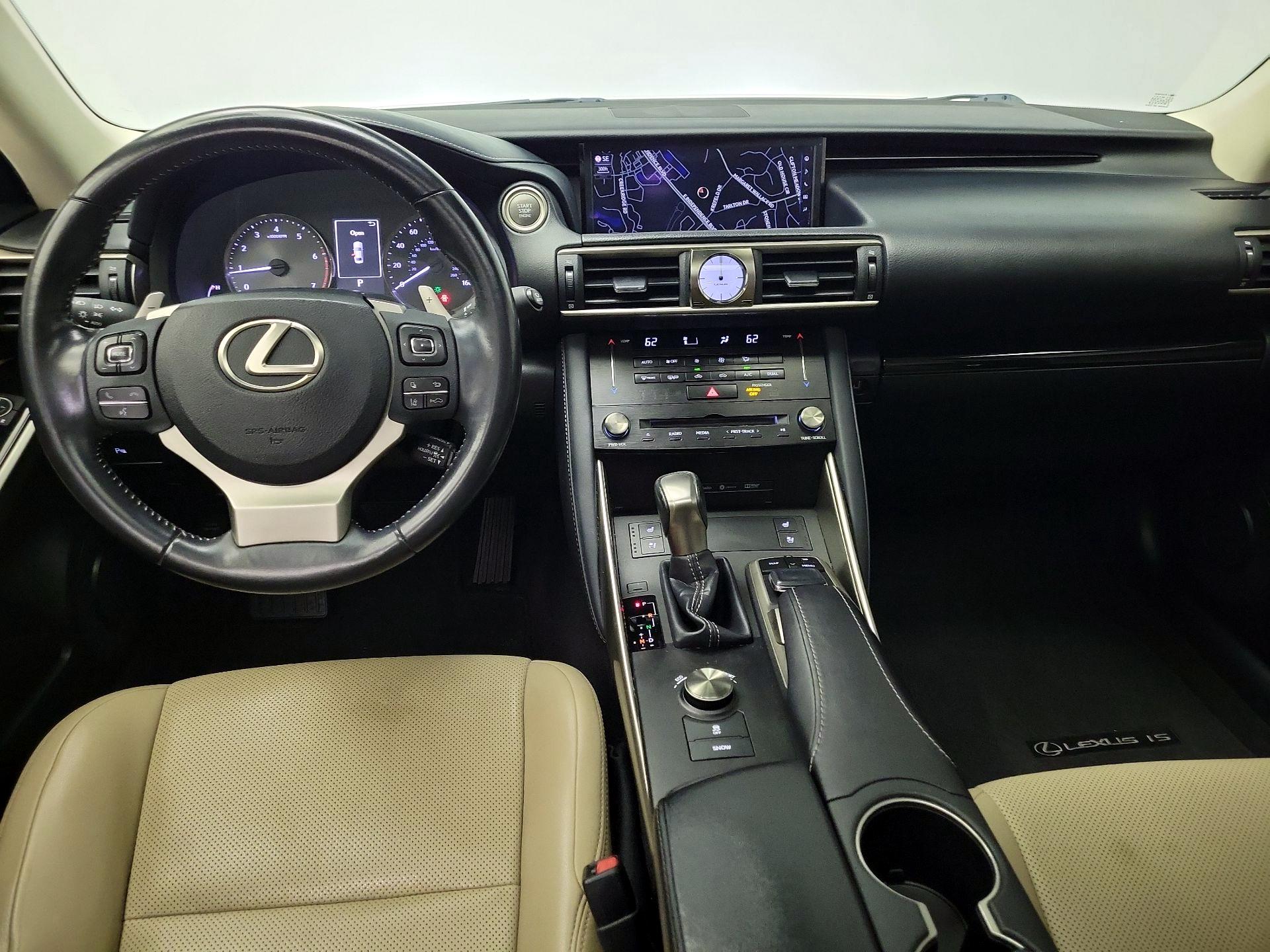 Thumbnail: 2018 Lexus IS - 9