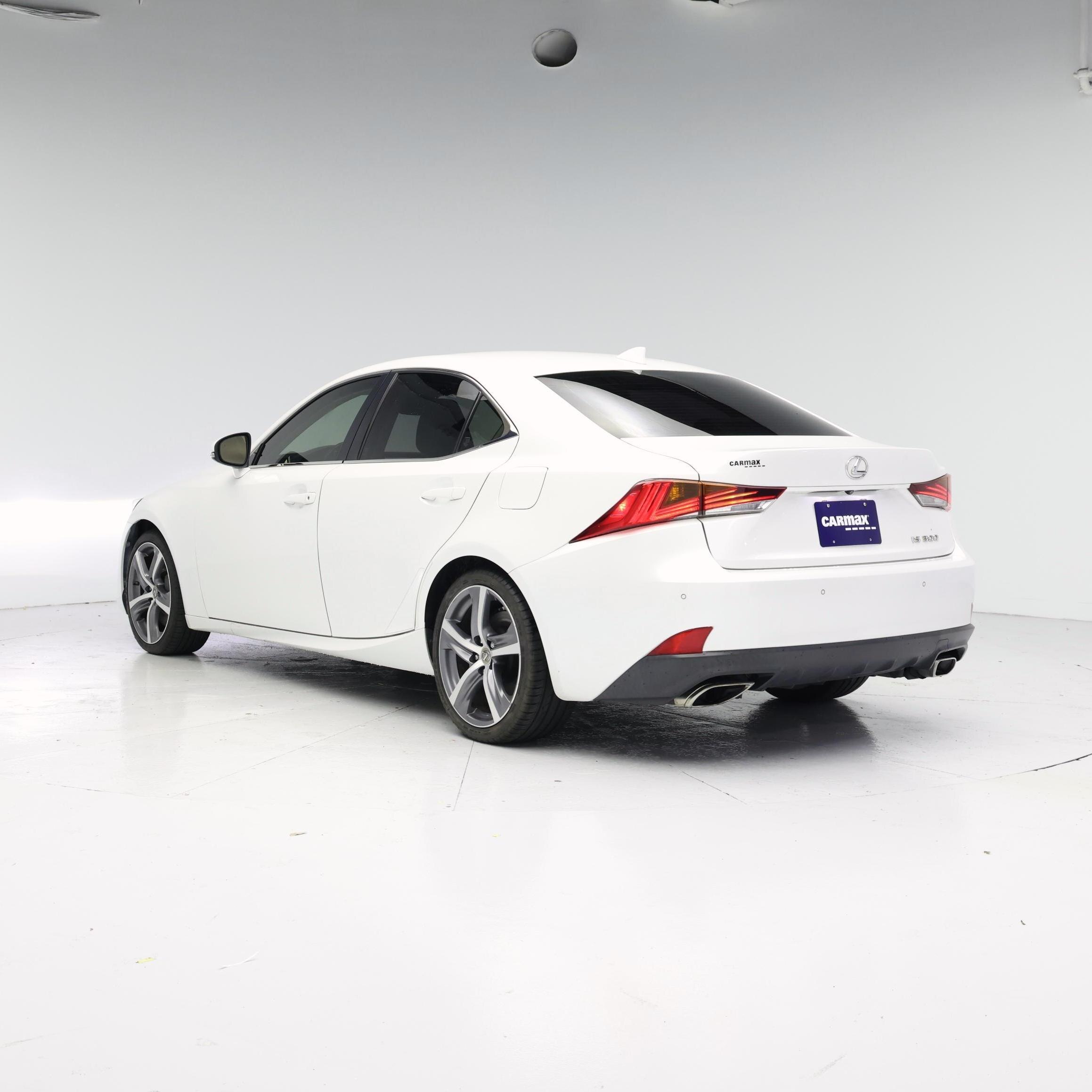 Thumbnail: 2018 Lexus IS - 2