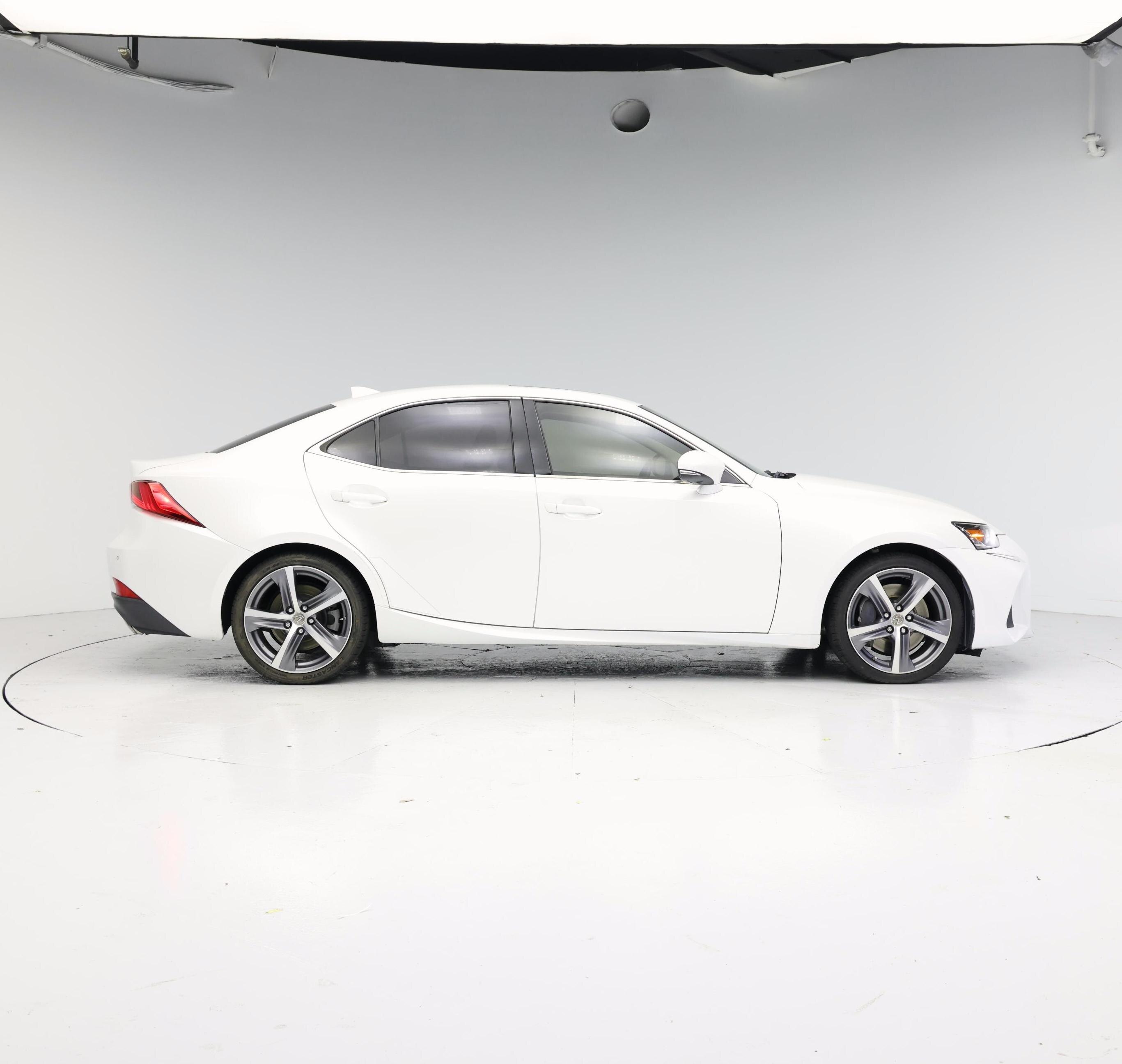 Thumbnail: 2018 Lexus IS - 7