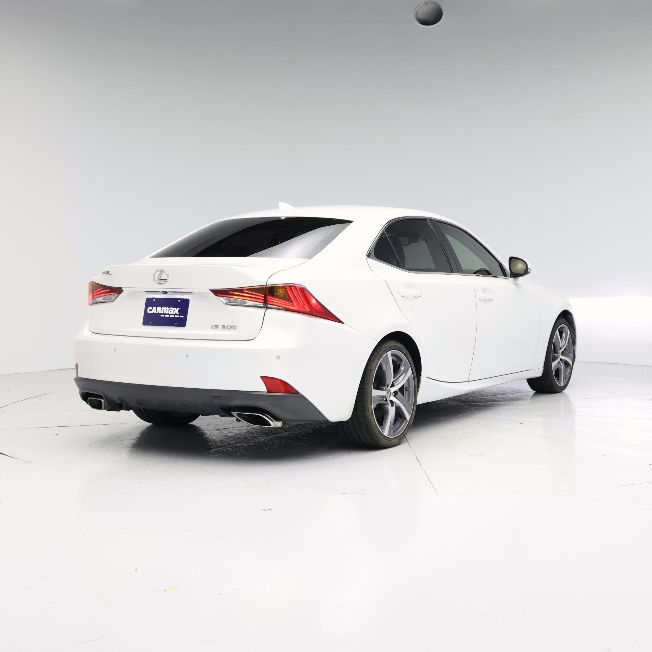 Thumbnail: 2018 Lexus IS - 8