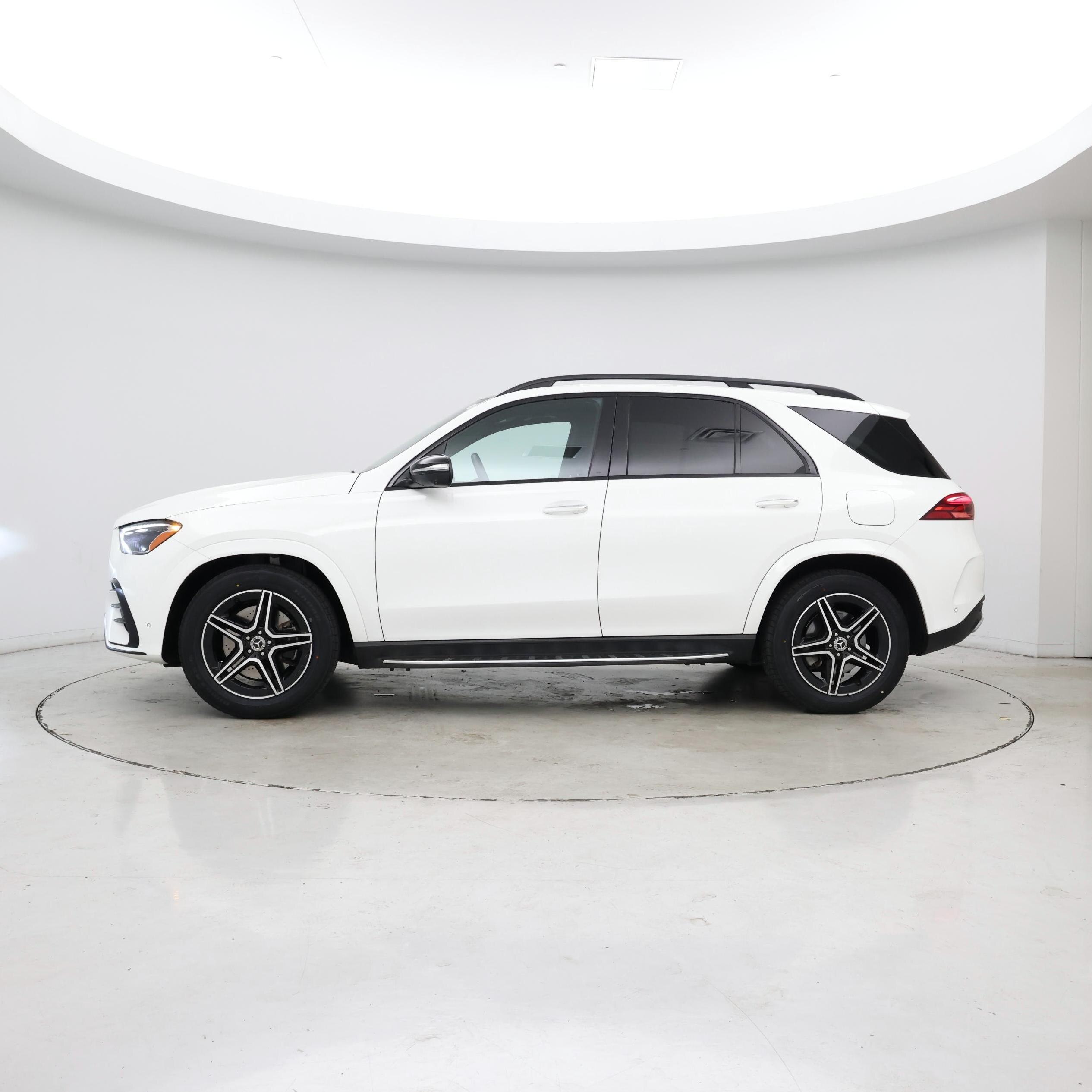 Thumbnail: 2024 Mercedes-Benz GLE - 2