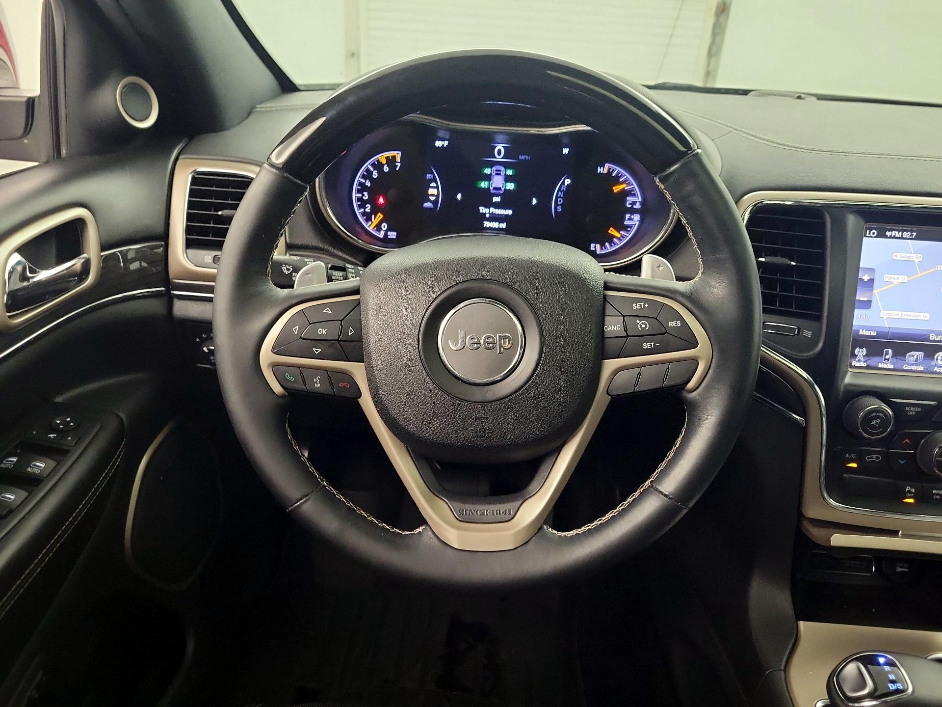 Thumbnail: 2015 Jeep Grand Cherokee - 10