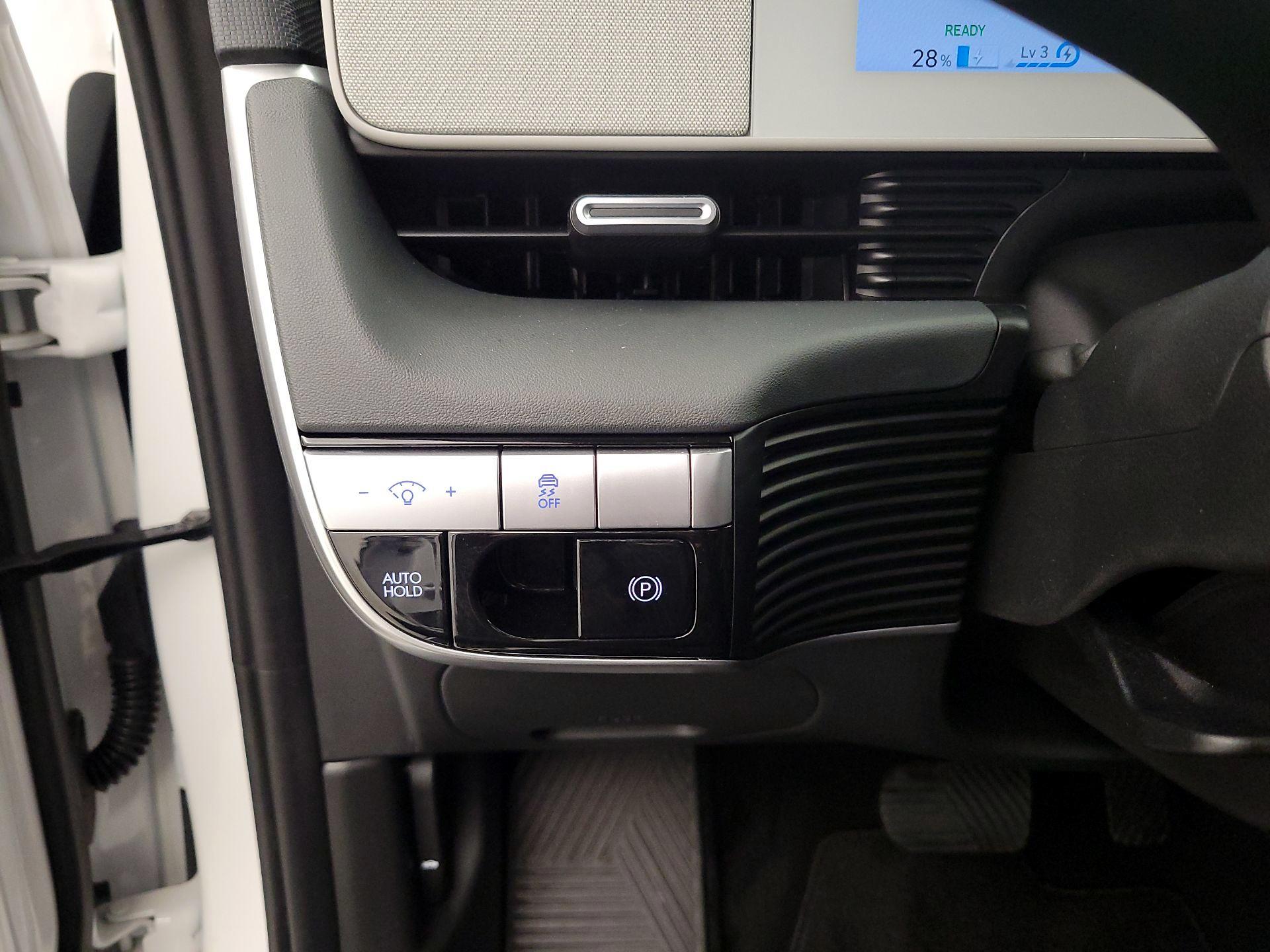 Thumbnail: 2023 Hyundai Ioniq 5 - 13