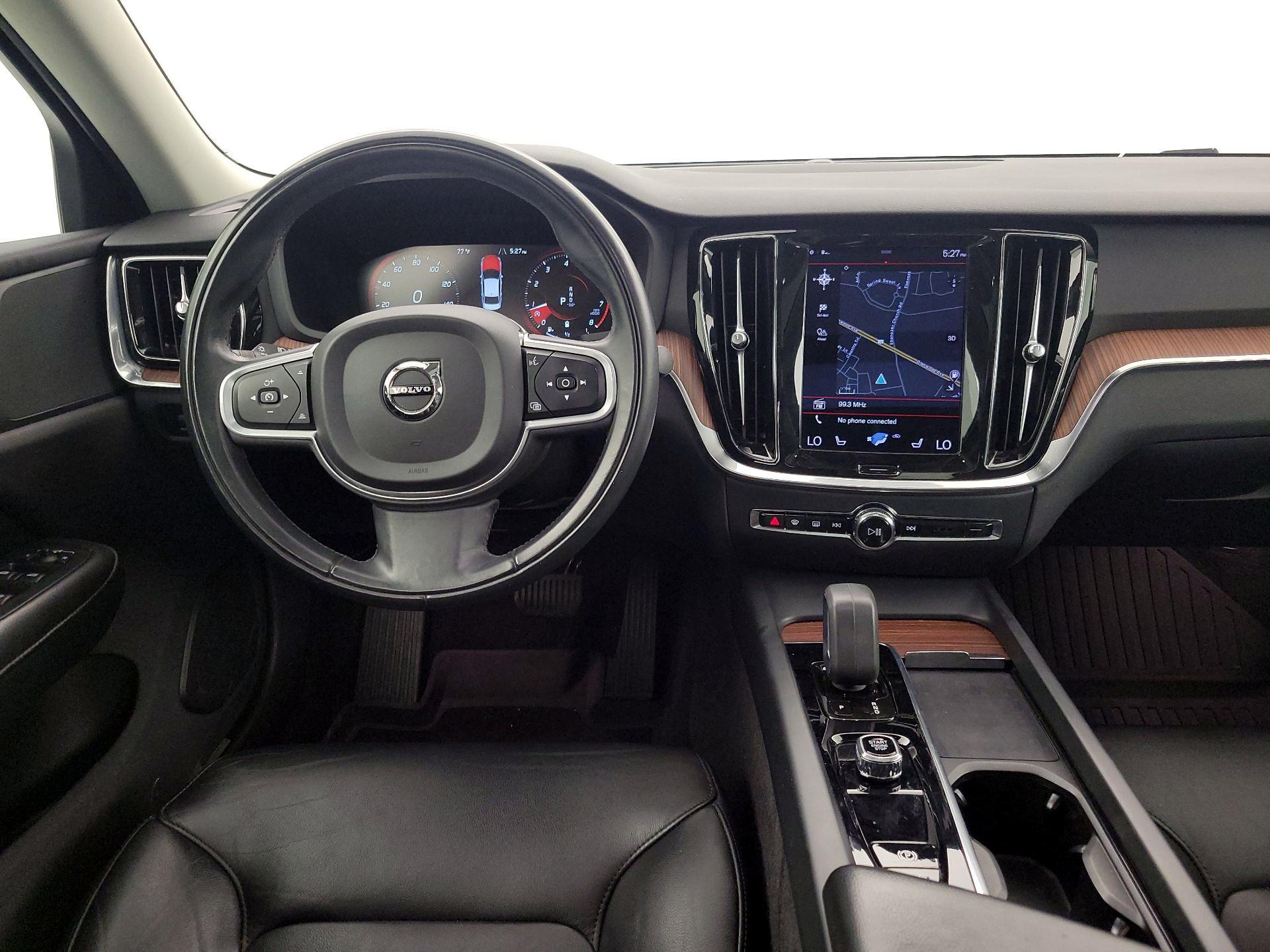 Thumbnail: 2022 Volvo S60 - 10