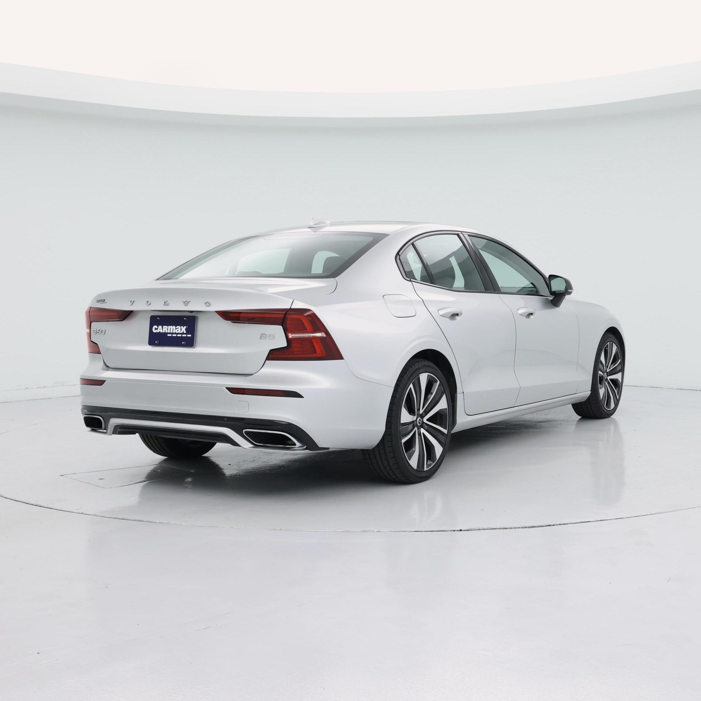 Thumbnail: 2022 Volvo S60 - 8