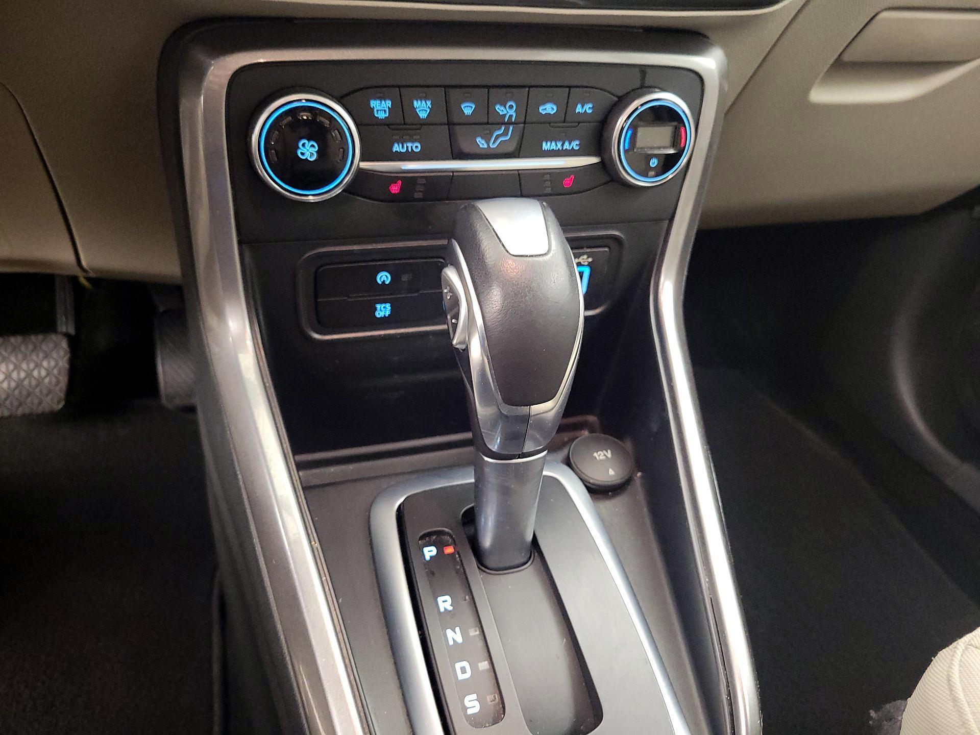 Thumbnail: 2019 Ford EcoSport - 18