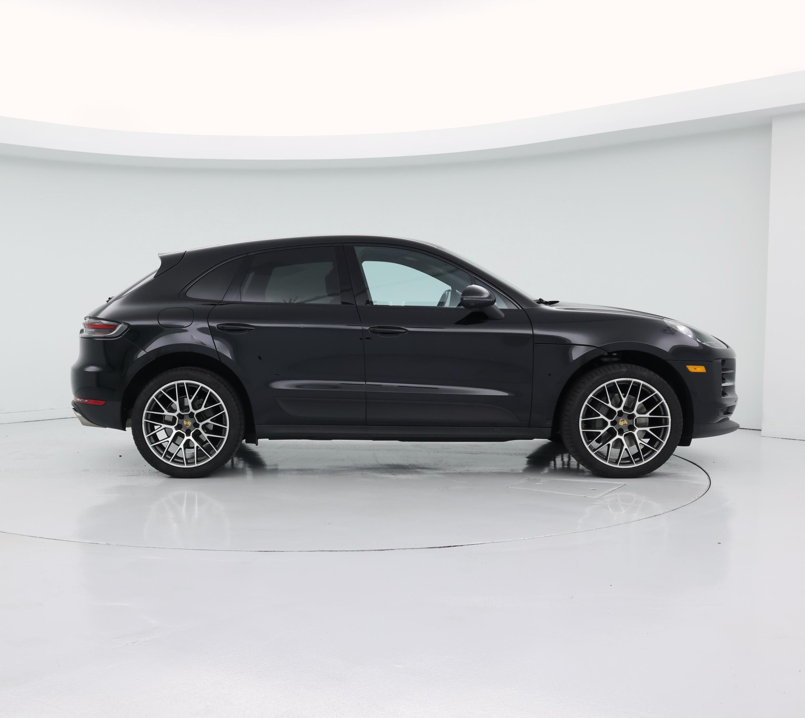 Thumbnail: 2020 Porsche Macan - 7