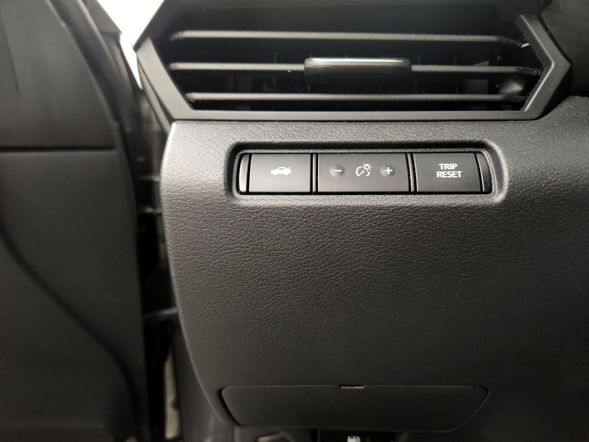 Thumbnail: 2019 Nissan Altima - 11