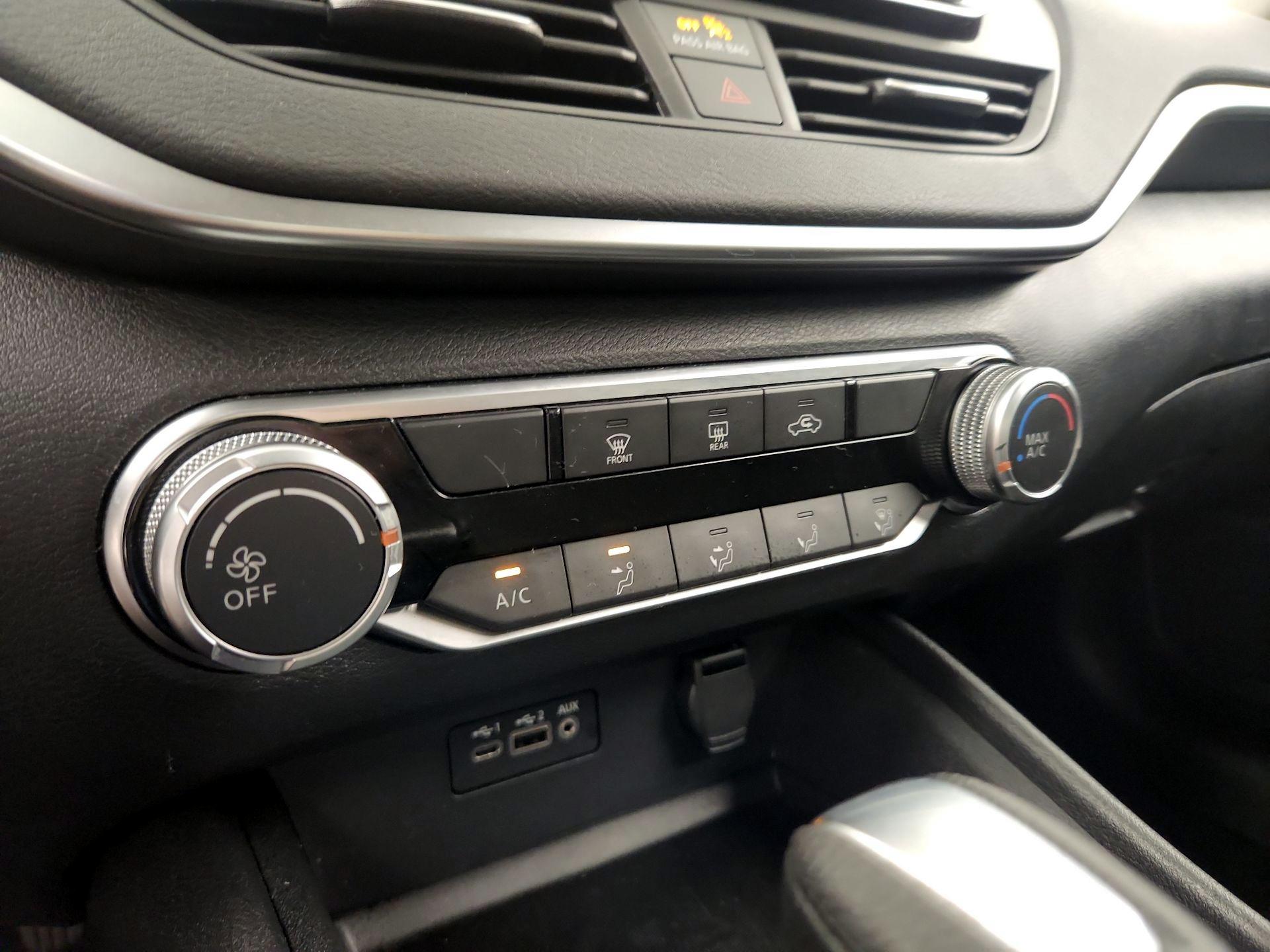 Thumbnail: 2019 Nissan Altima - 14