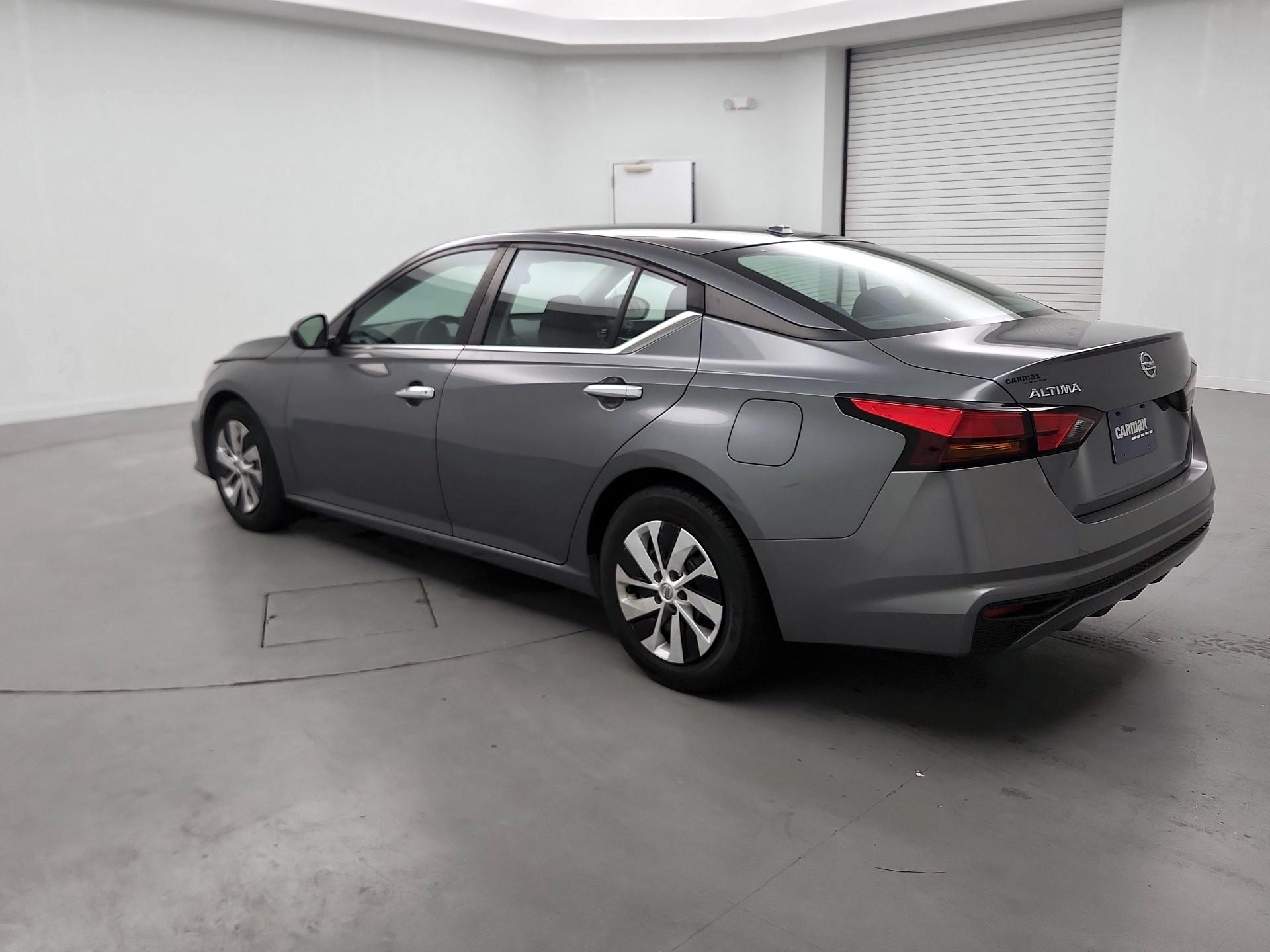 Thumbnail: 2019 Nissan Altima - 7