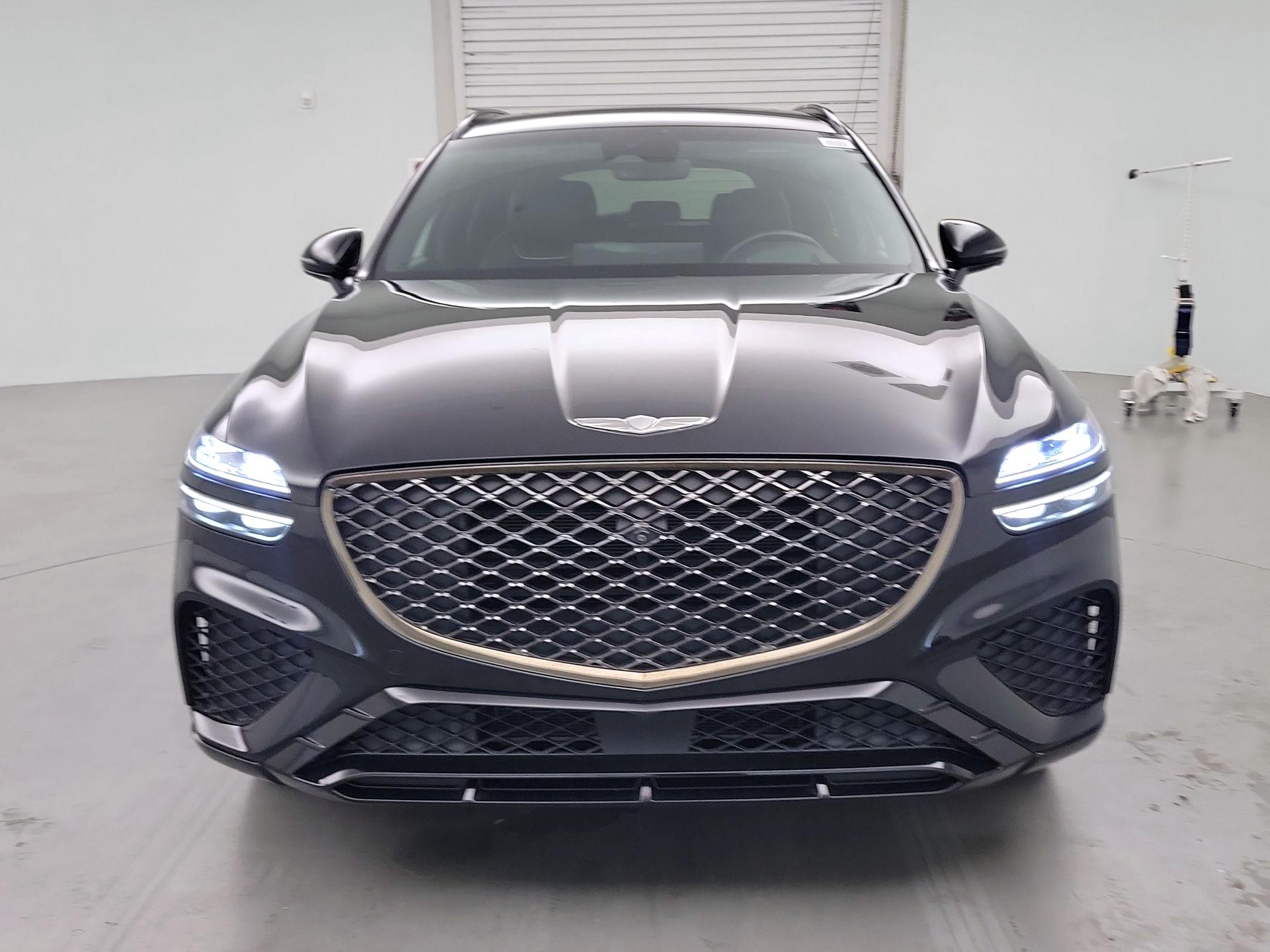 Thumbnail: 2022 Genesis GV70 - 2