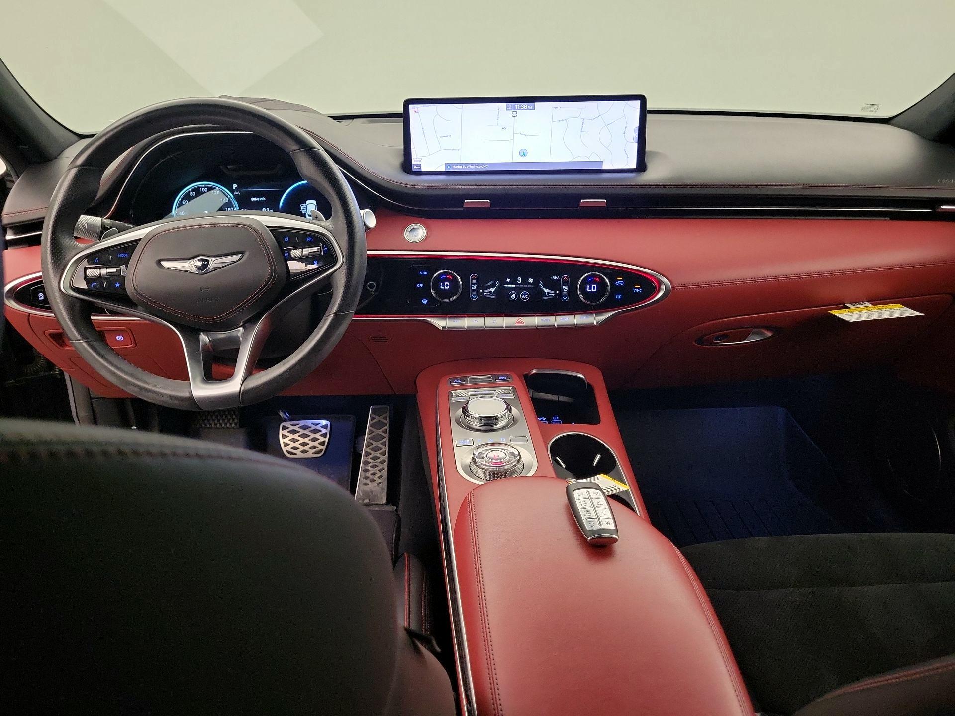 Thumbnail: 2022 Genesis GV70 - 8