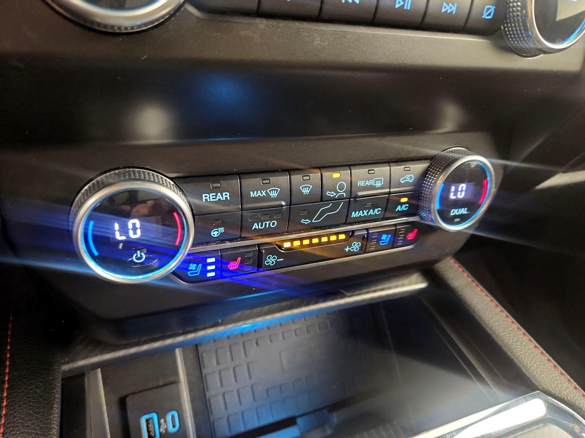 Thumbnail: 2021 Ford Expedition - 15