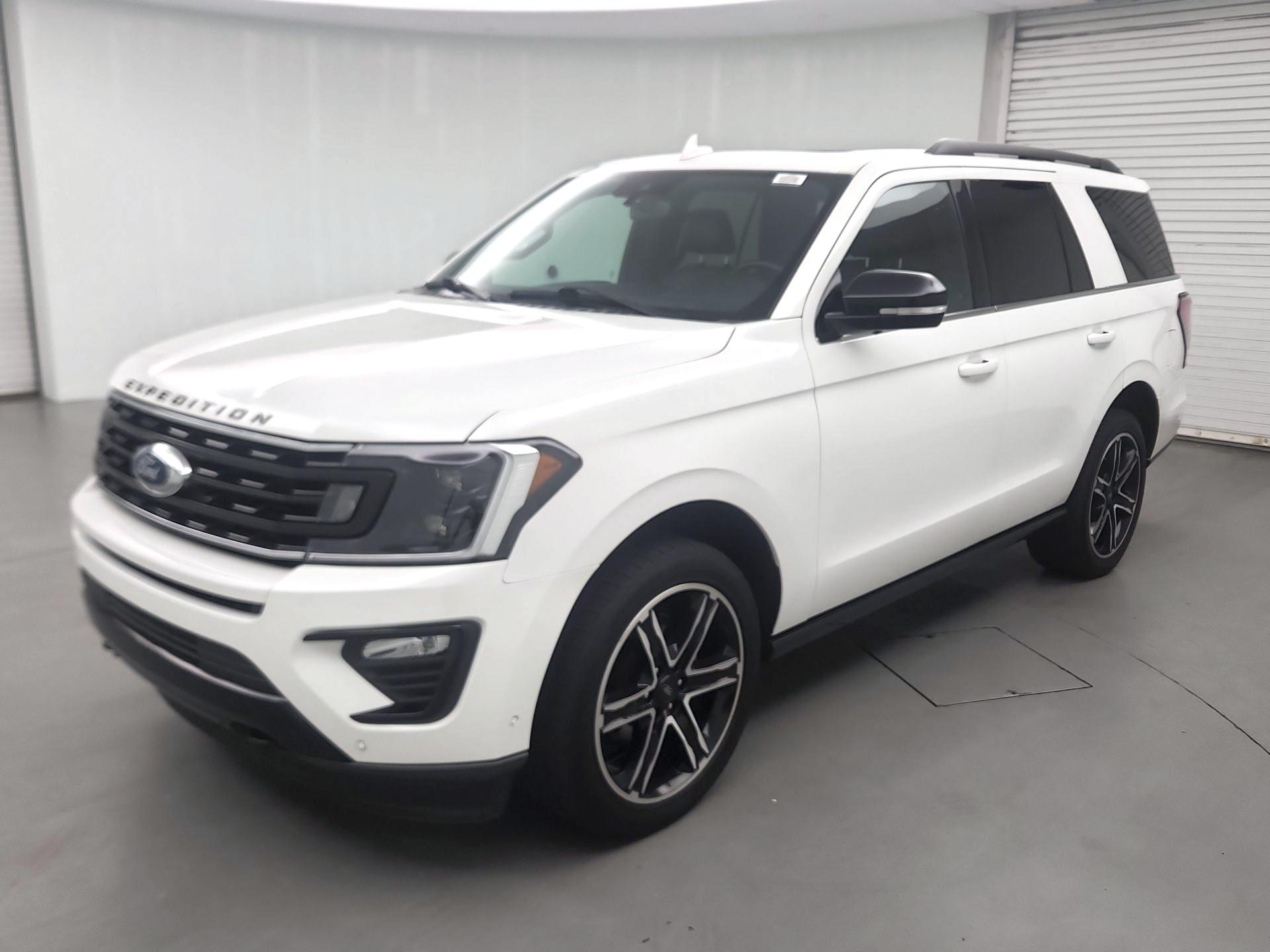 Thumbnail: 2021 Ford Expedition - 3
