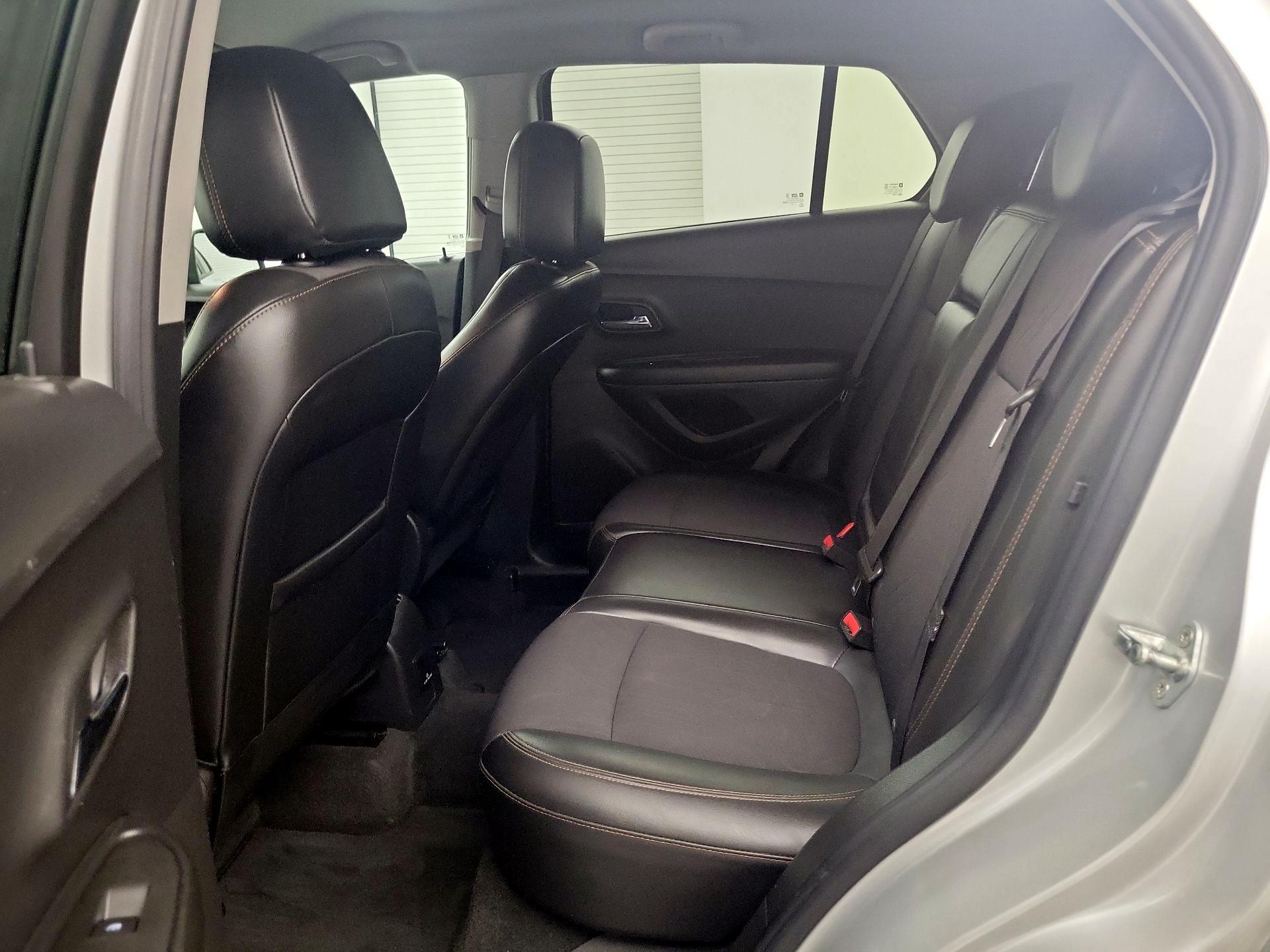 Thumbnail: 2021 Chevrolet Trax - 17