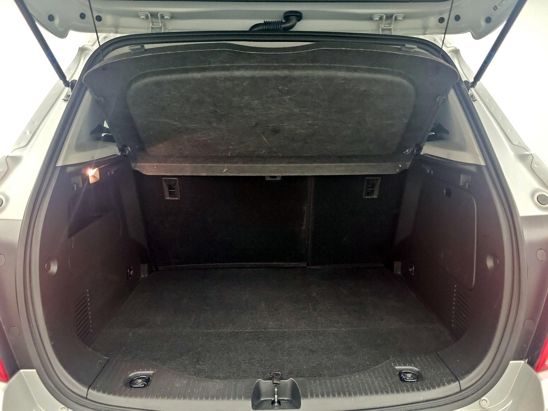 Thumbnail: 2021 Chevrolet Trax - 18