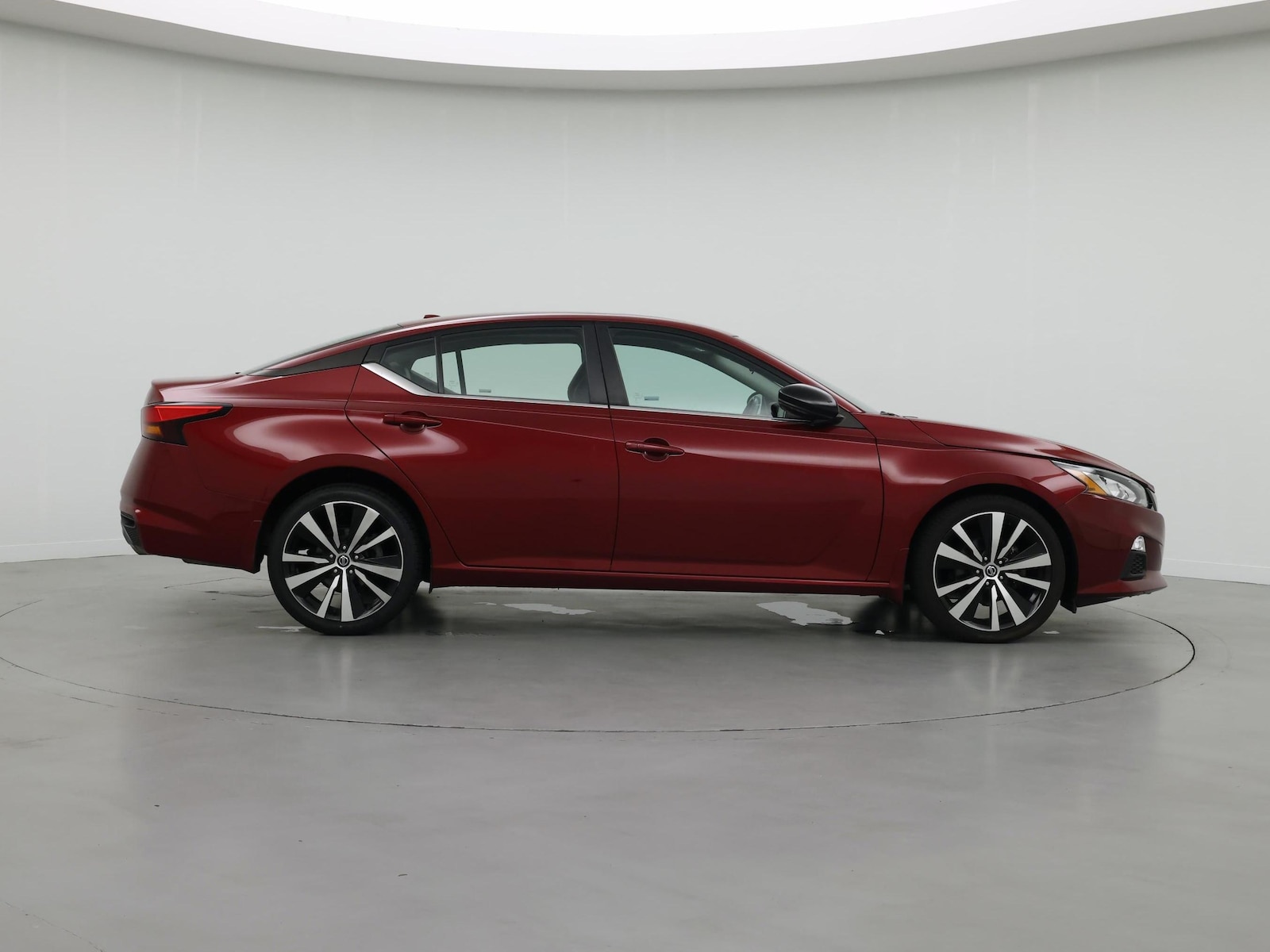 2021 Nissan Altima SR - Photo 8