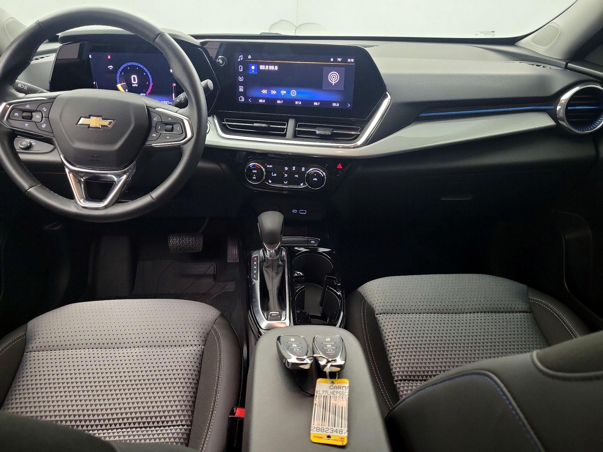 Thumbnail: 2025 Chevrolet Trax - 8