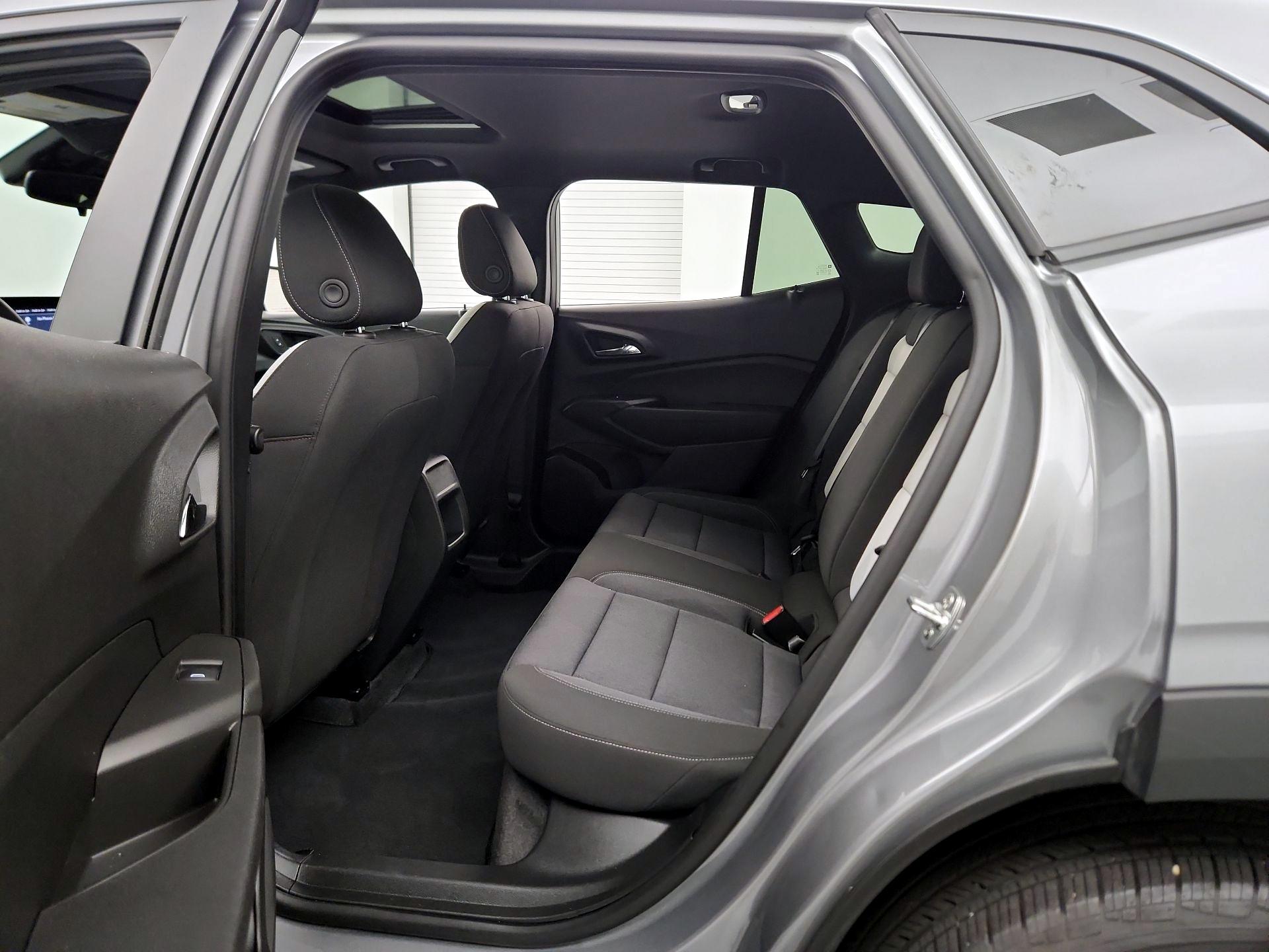 Thumbnail: 2025 Chevrolet Trax - 18