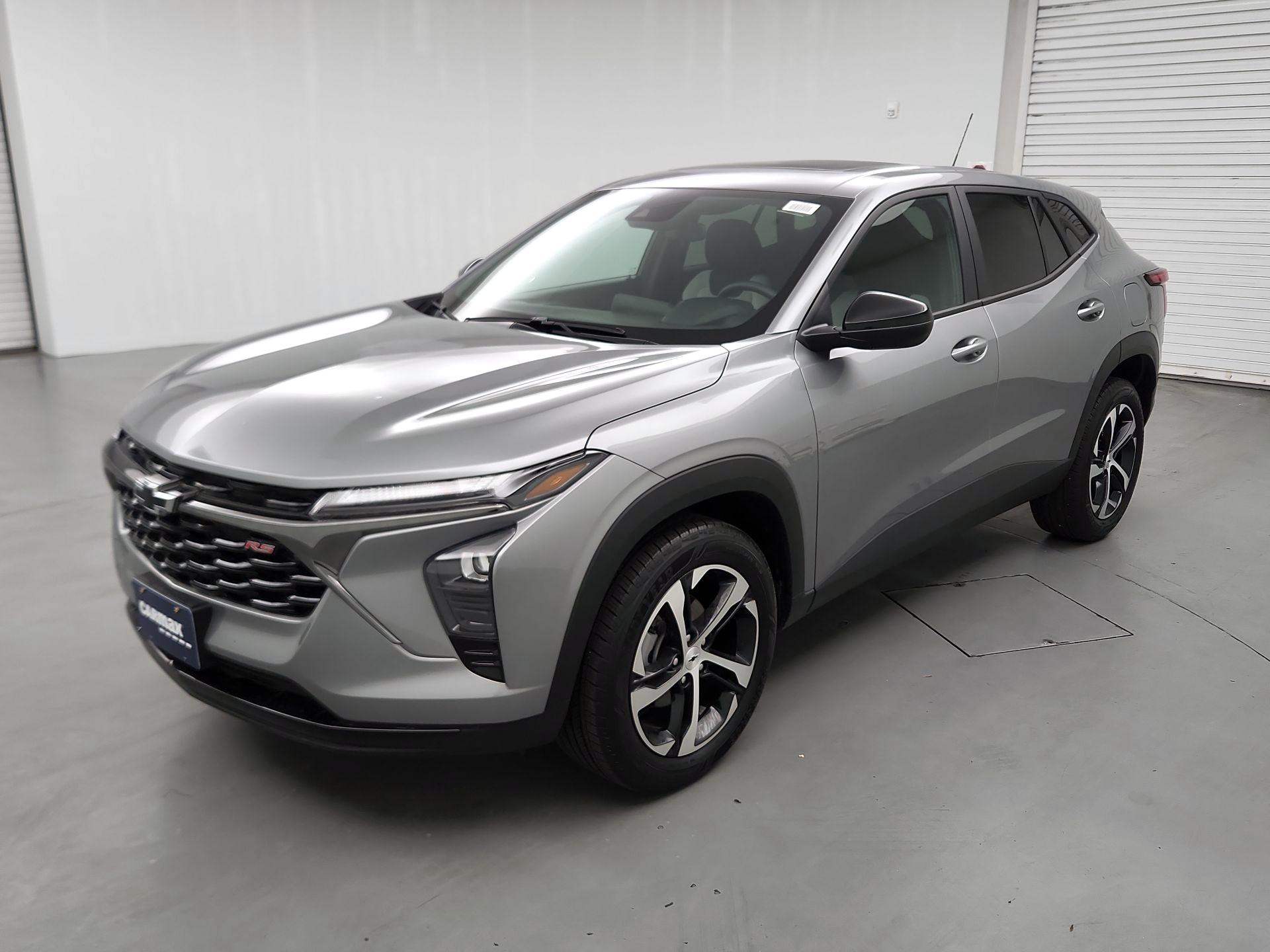 Thumbnail: 2025 Chevrolet Trax - 3