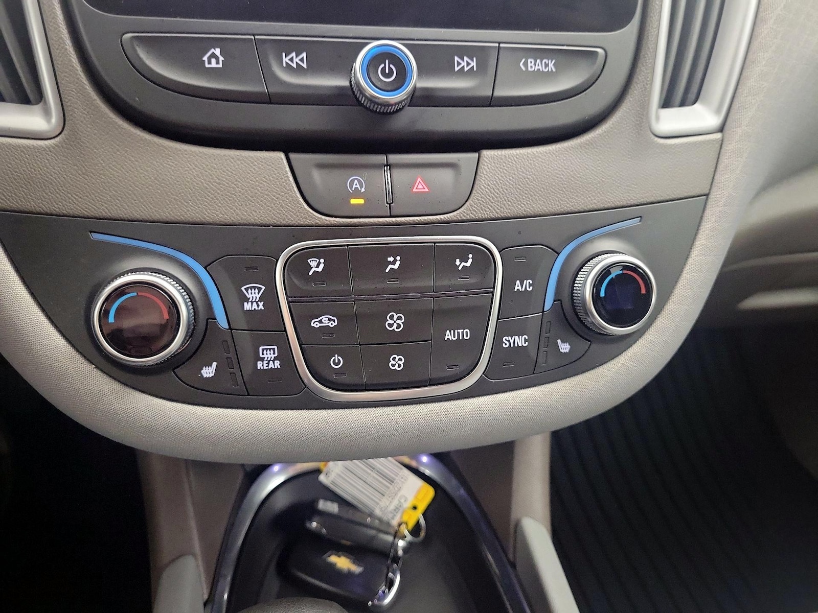 2025 Chevrolet Malibu 1LT - Photo 15