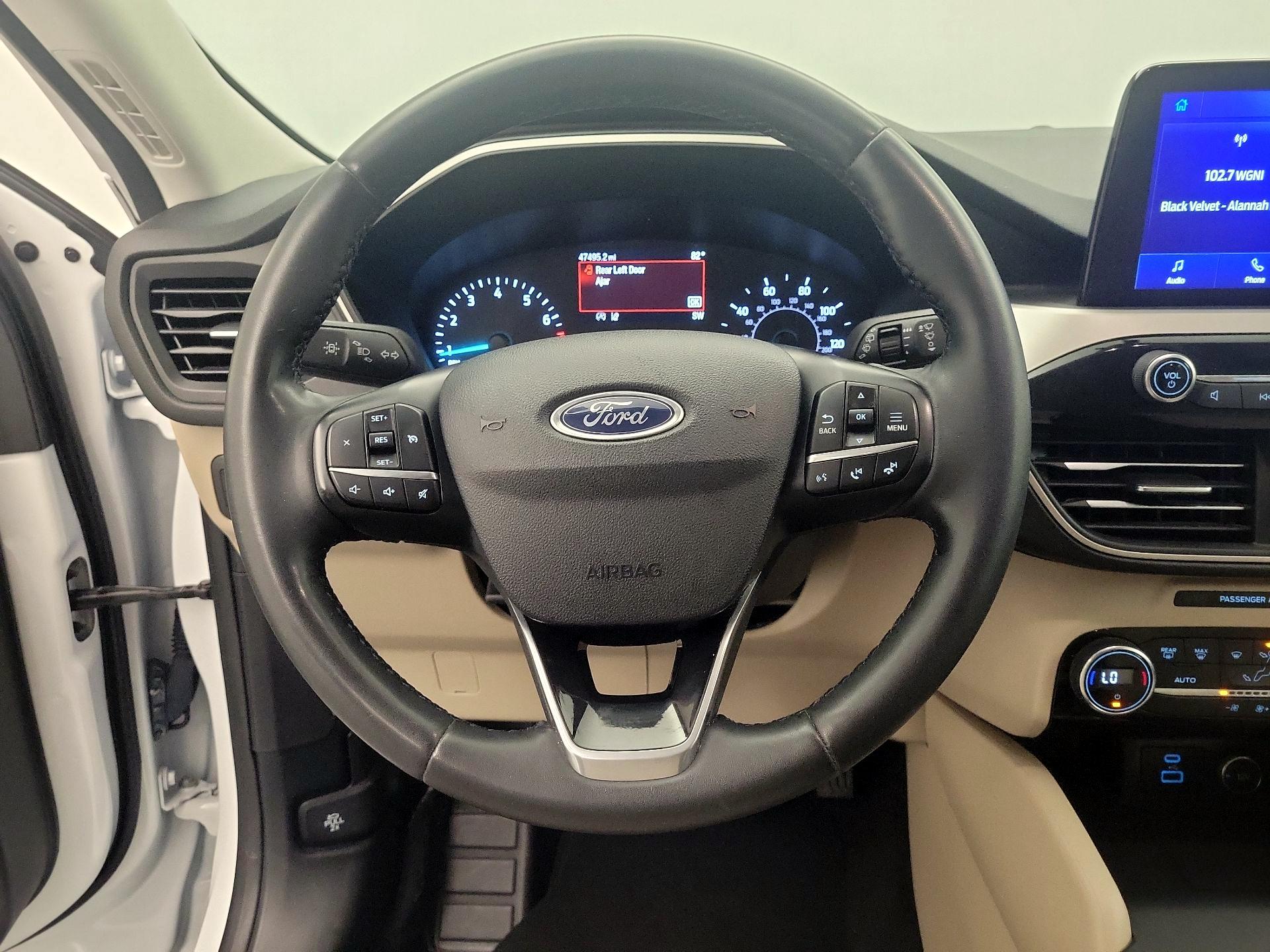 Thumbnail: 2021 Ford Escape - 10