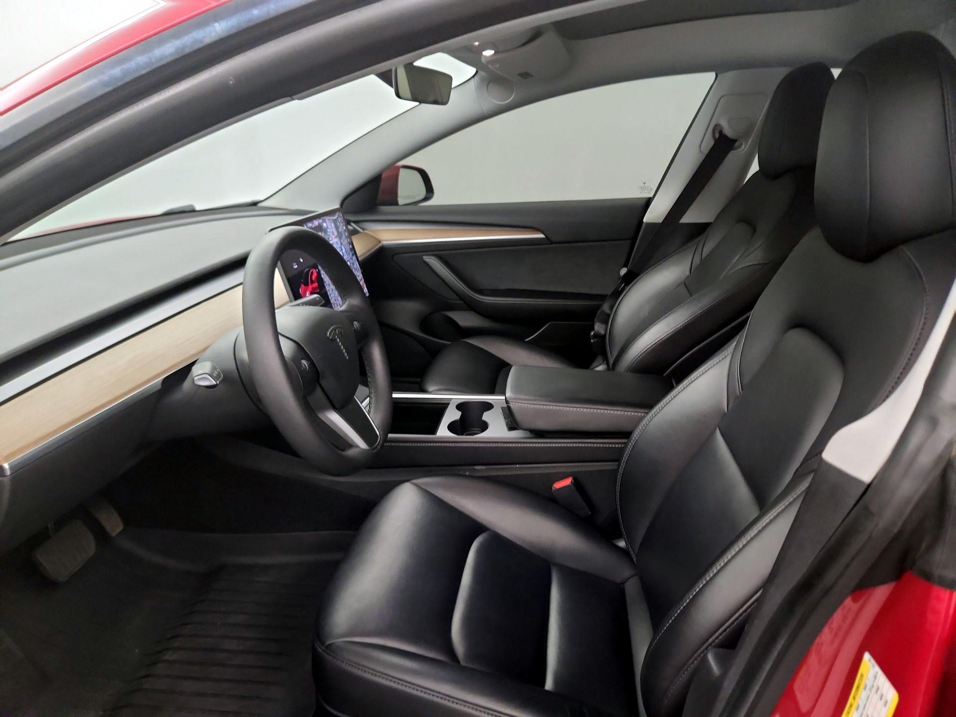 Thumbnail: 2021 Tesla Model 3 - 11