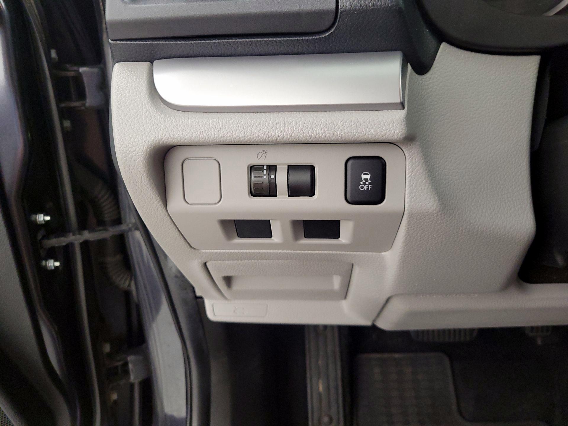 Thumbnail: 2015 Subaru Forester - 13