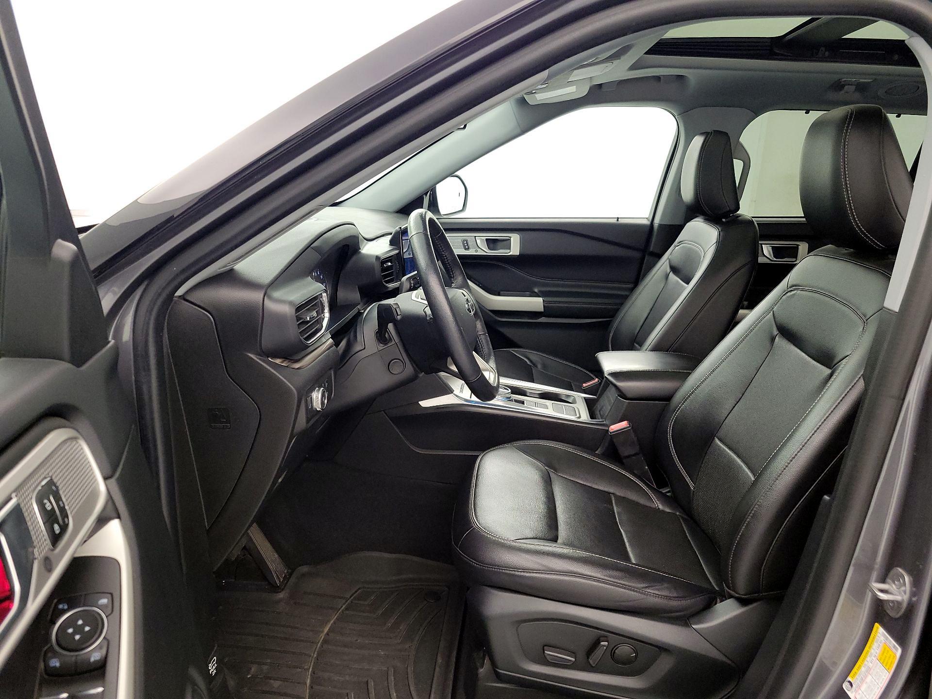 Thumbnail: 2022 Ford Explorer - 11