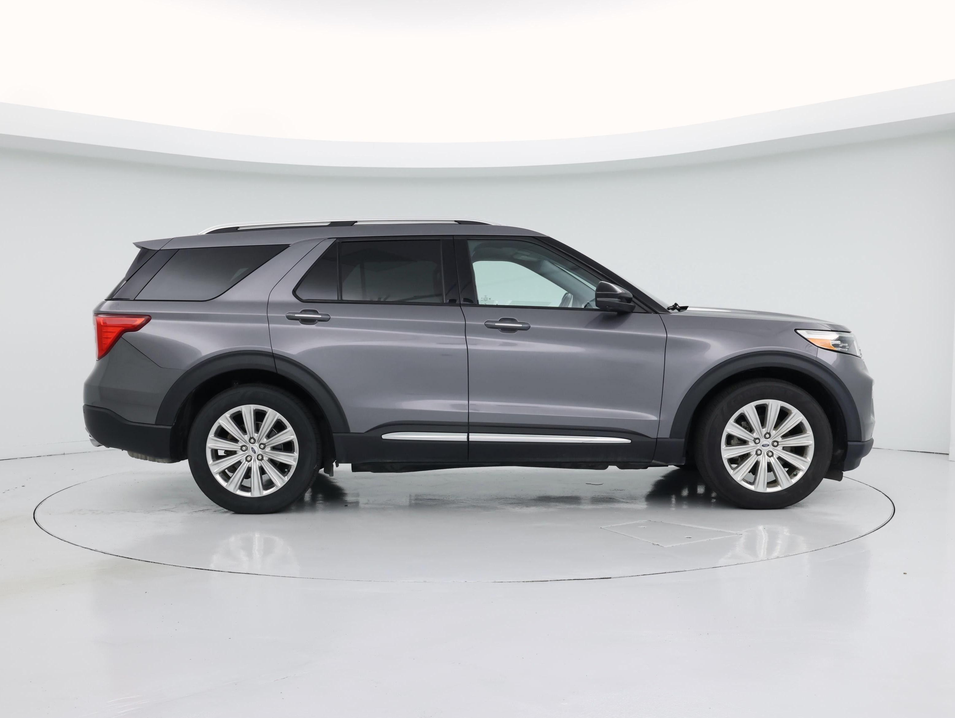 Thumbnail: 2022 Ford Explorer - 7