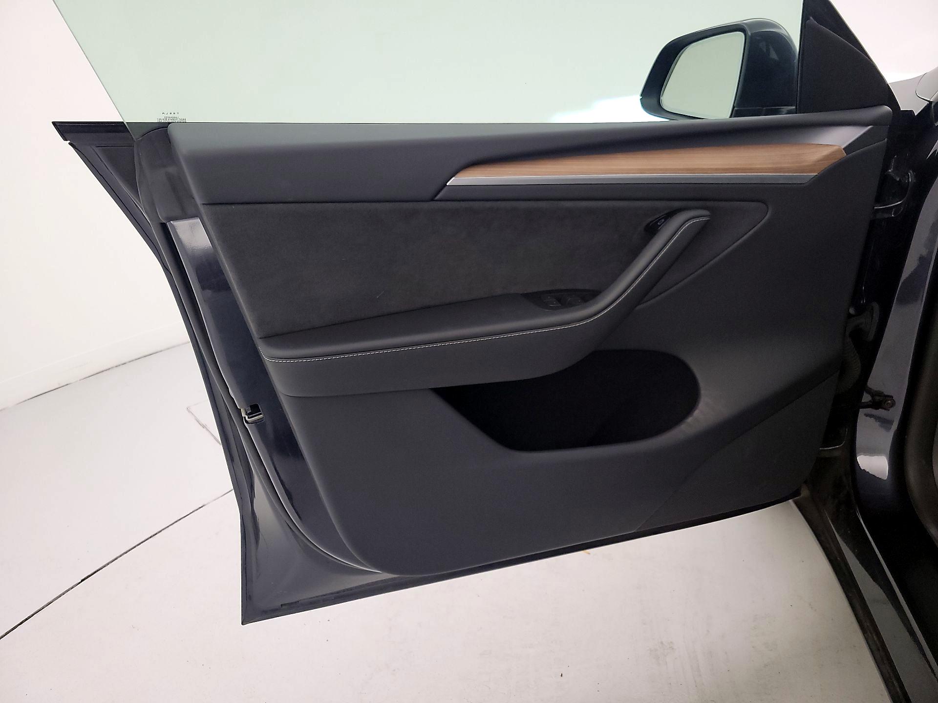 Thumbnail: 2024 Tesla Model Y - 12