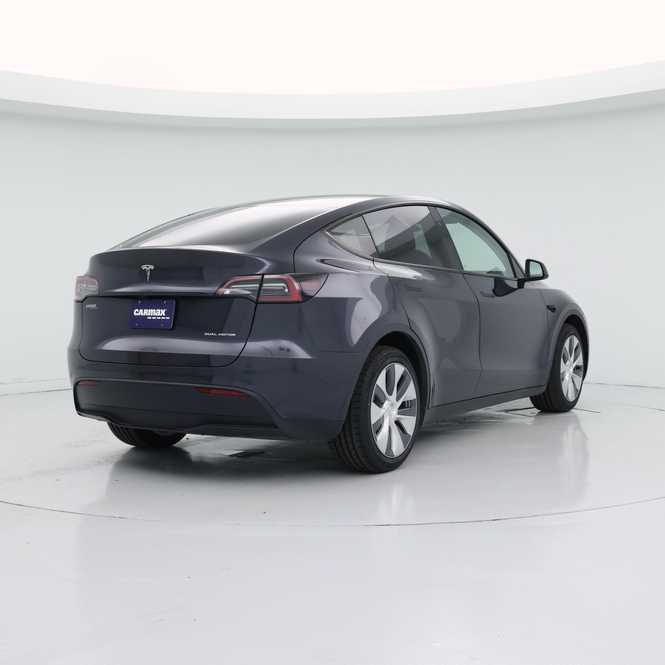 Thumbnail: 2024 Tesla Model Y - 8