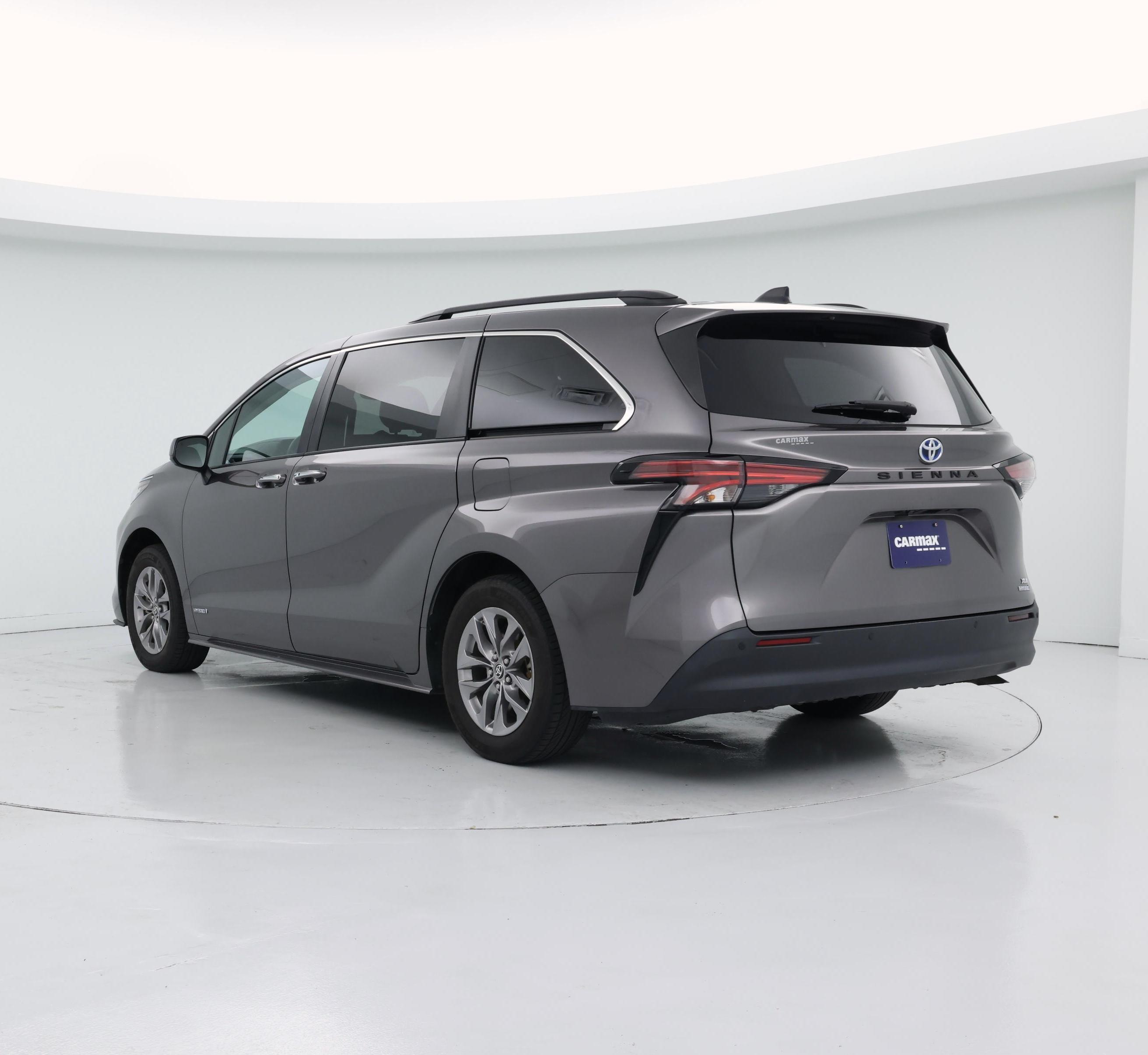 Thumbnail: 2021 Toyota Sienna - 2