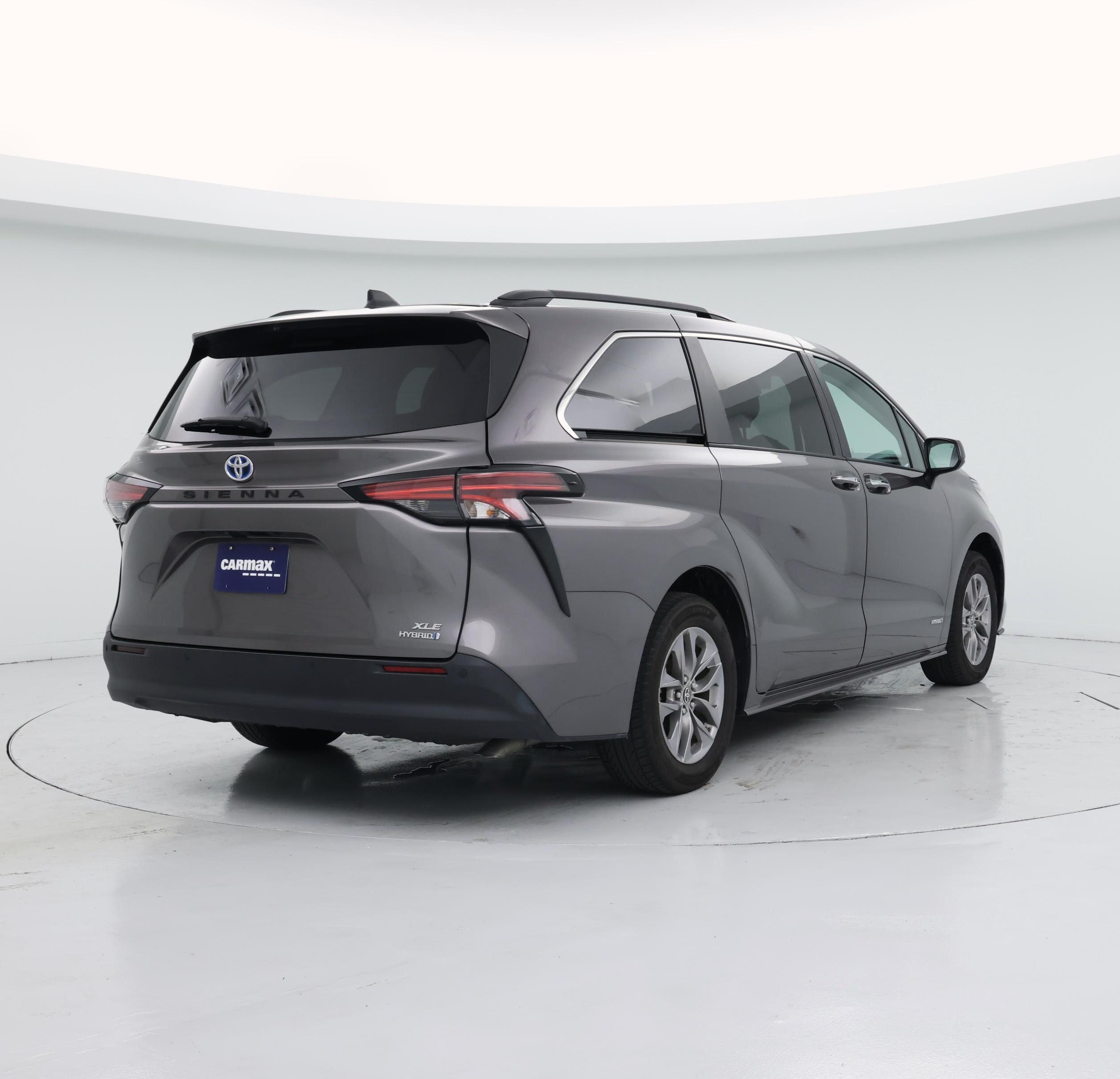 Thumbnail: 2021 Toyota Sienna - 8