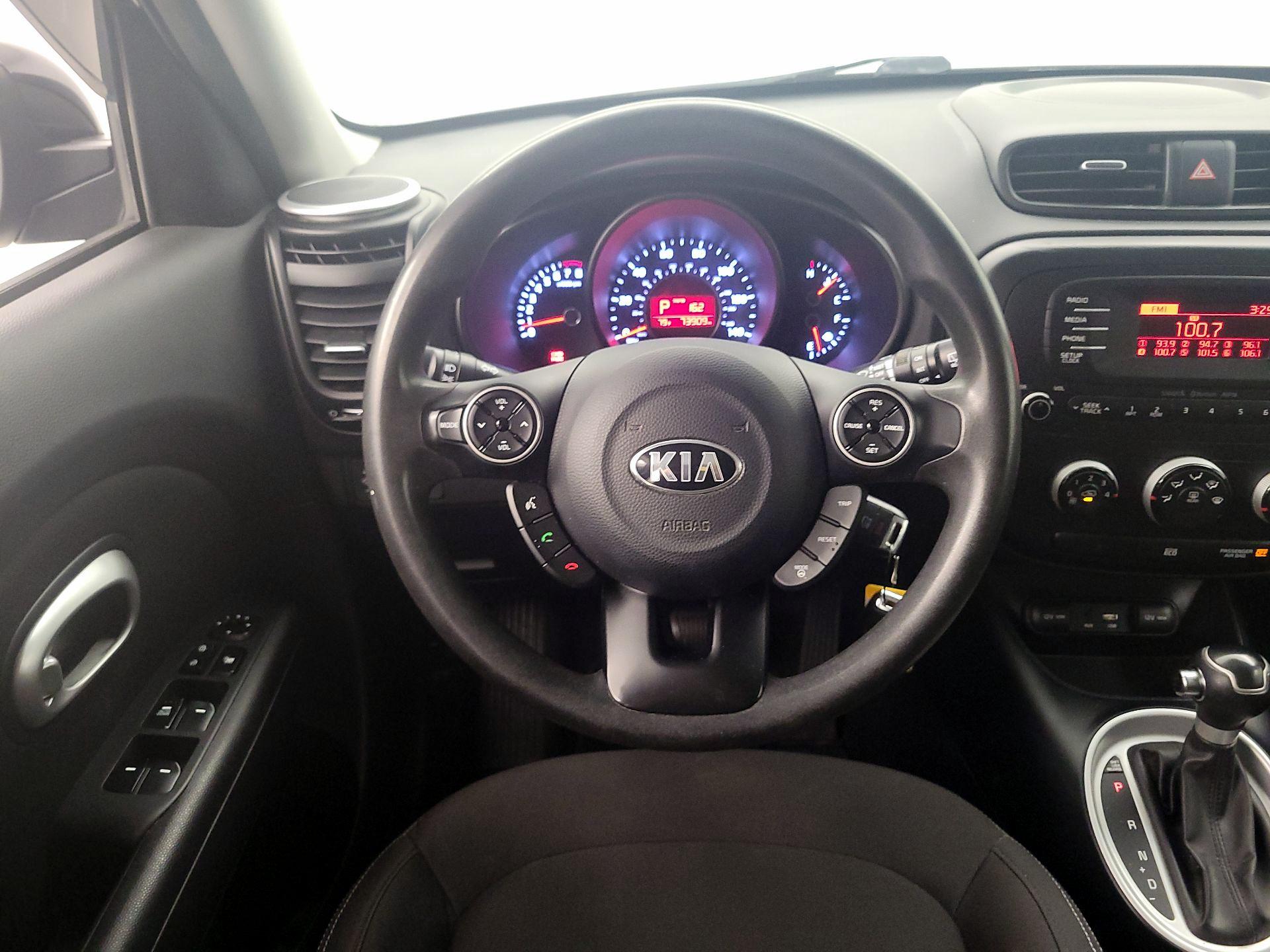 Thumbnail: 2016 Kia Soul - 10