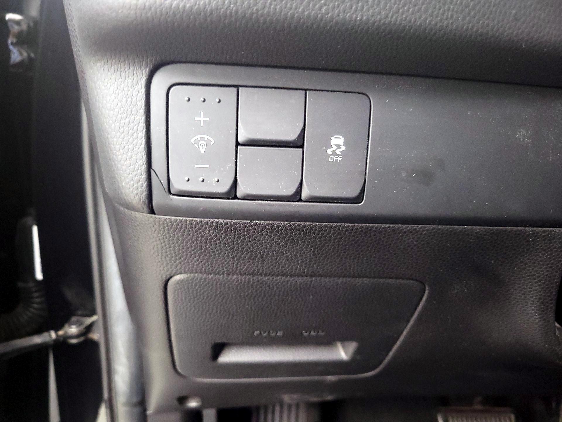 Thumbnail: 2016 Kia Soul - 13