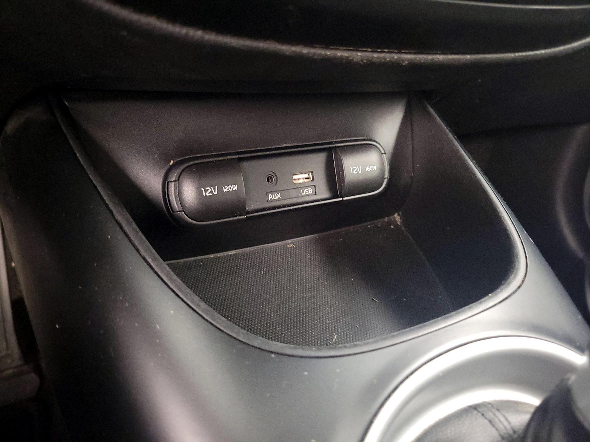 Thumbnail: 2016 Kia Soul - 17