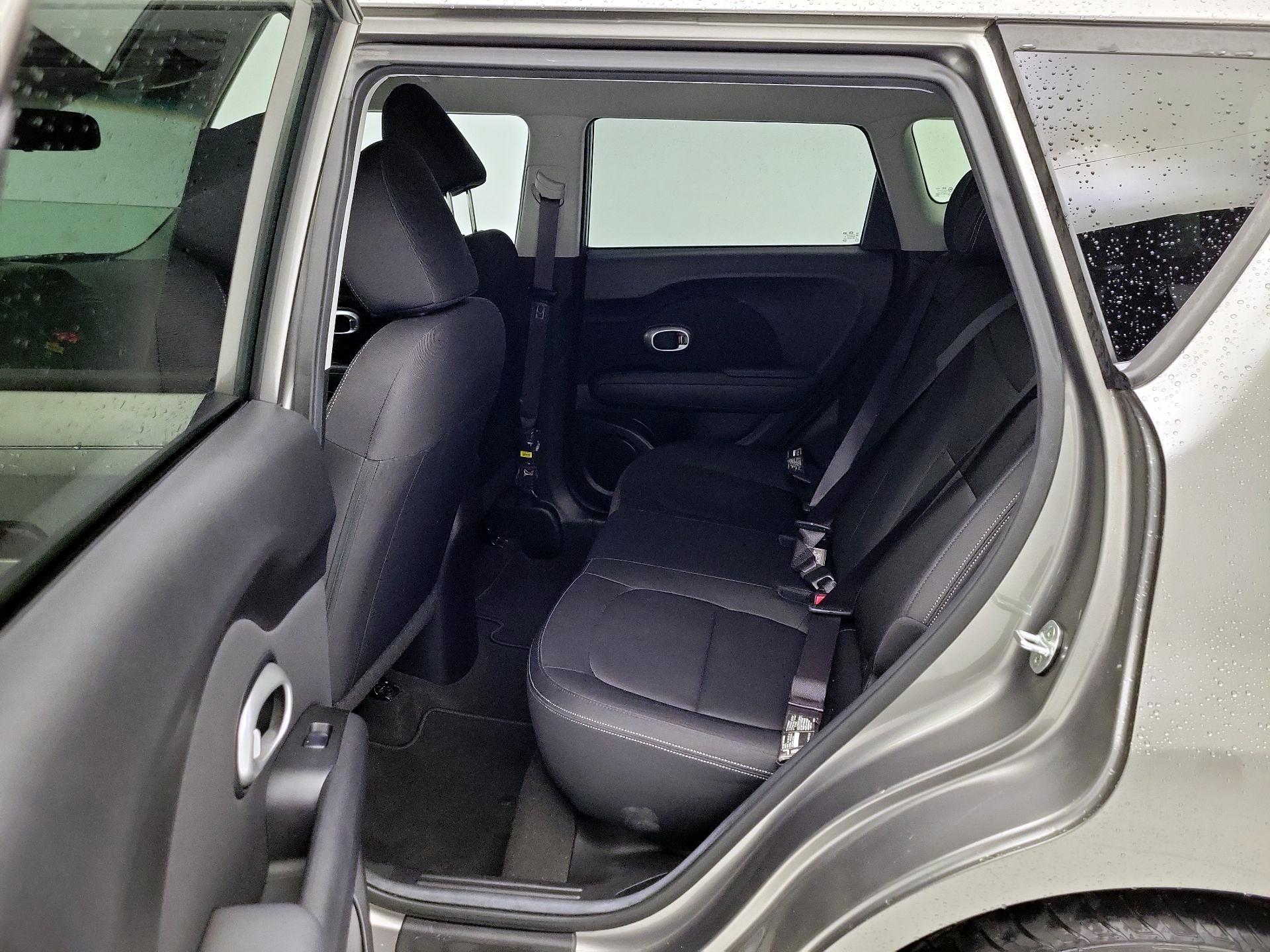 Thumbnail: 2015 Kia Soul - 18
