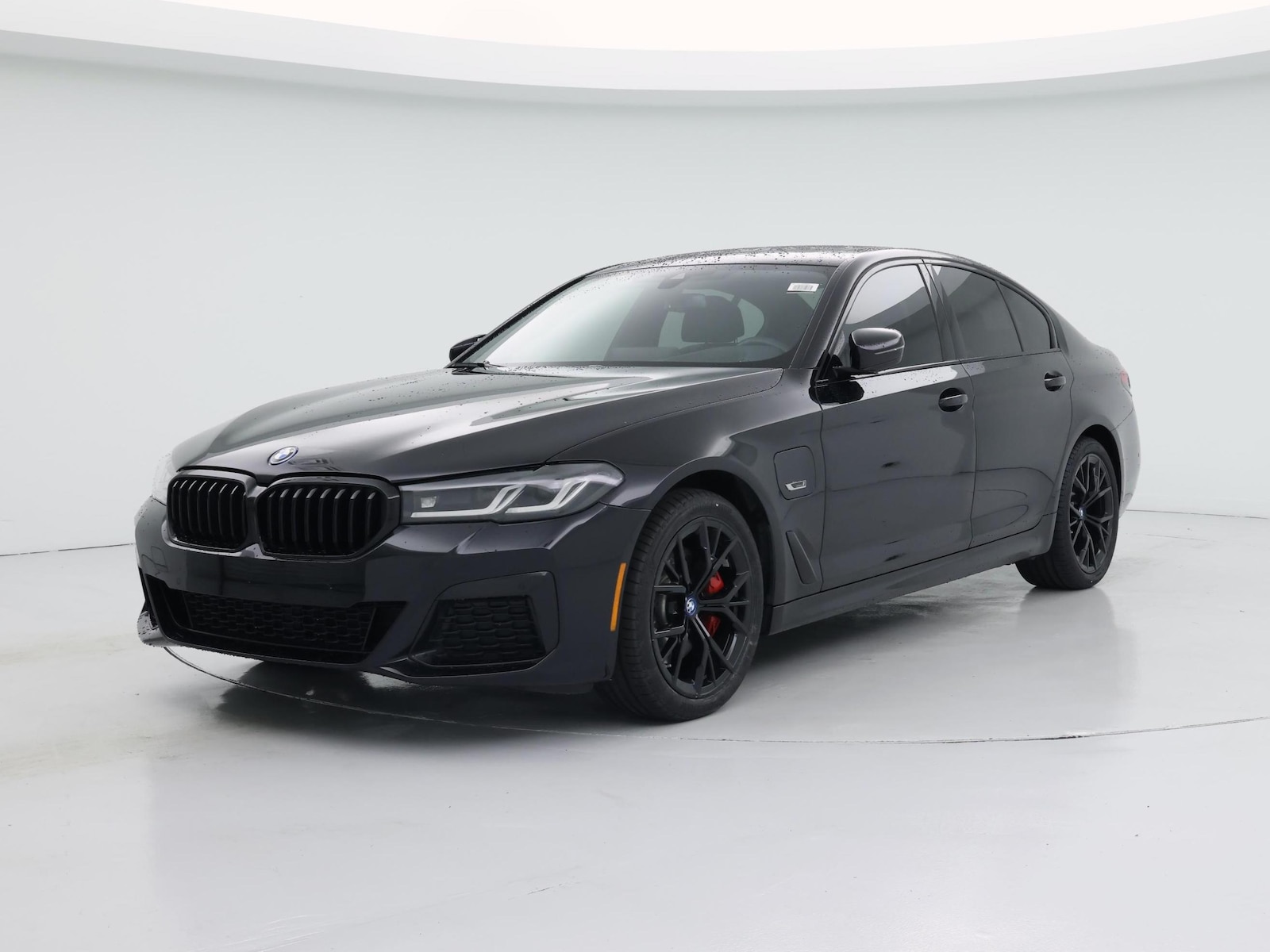 2022 BMW 5 Series 530e - Photo 5